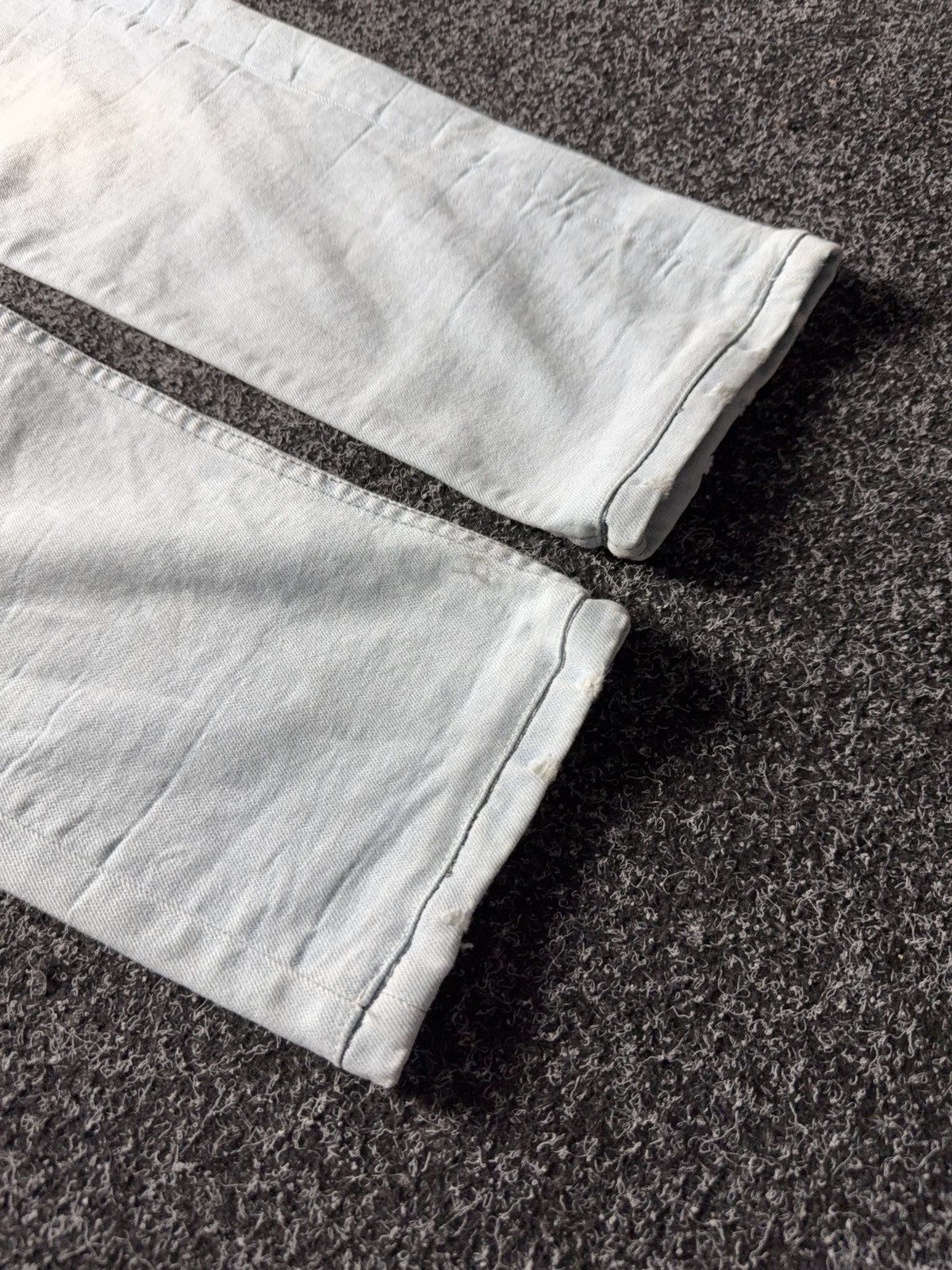 Diesel 00s Diesel Industry Light Wash Distressed Jeans Y2K Italy Size US 34 / EU 50 - 4 Thumbnail