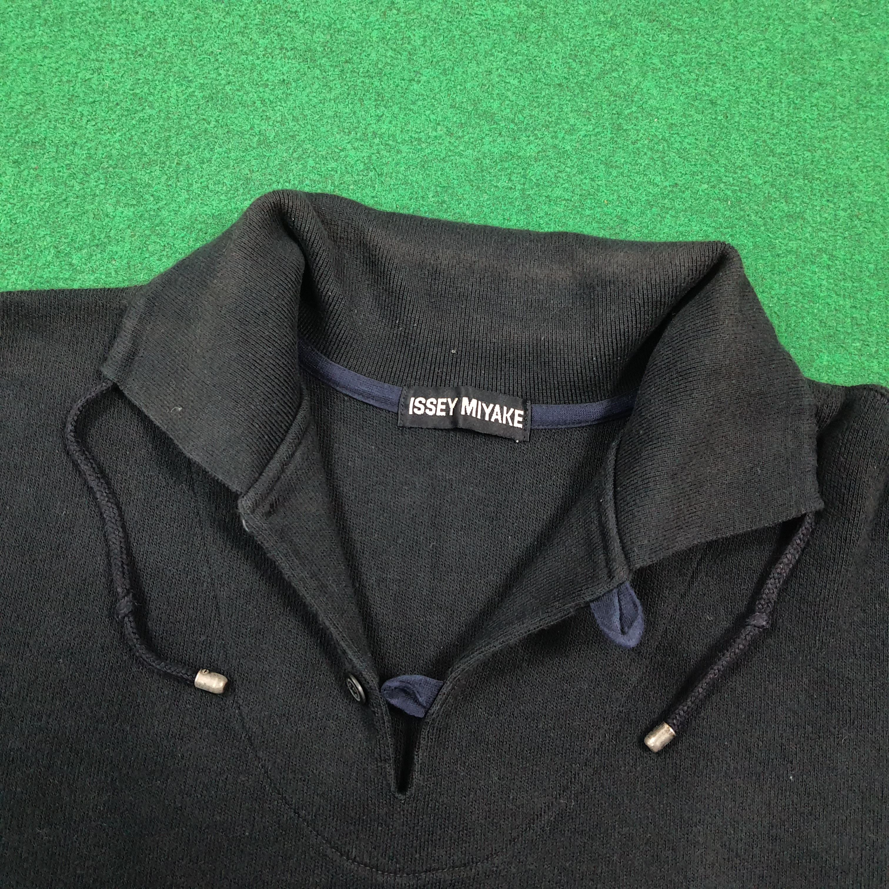 Issey Miyake Vintage Issey Miyake Drawstring Collar Sweatshirt C299N28 Size US L / EU 52-54 / 3 - 4 Thumbnail