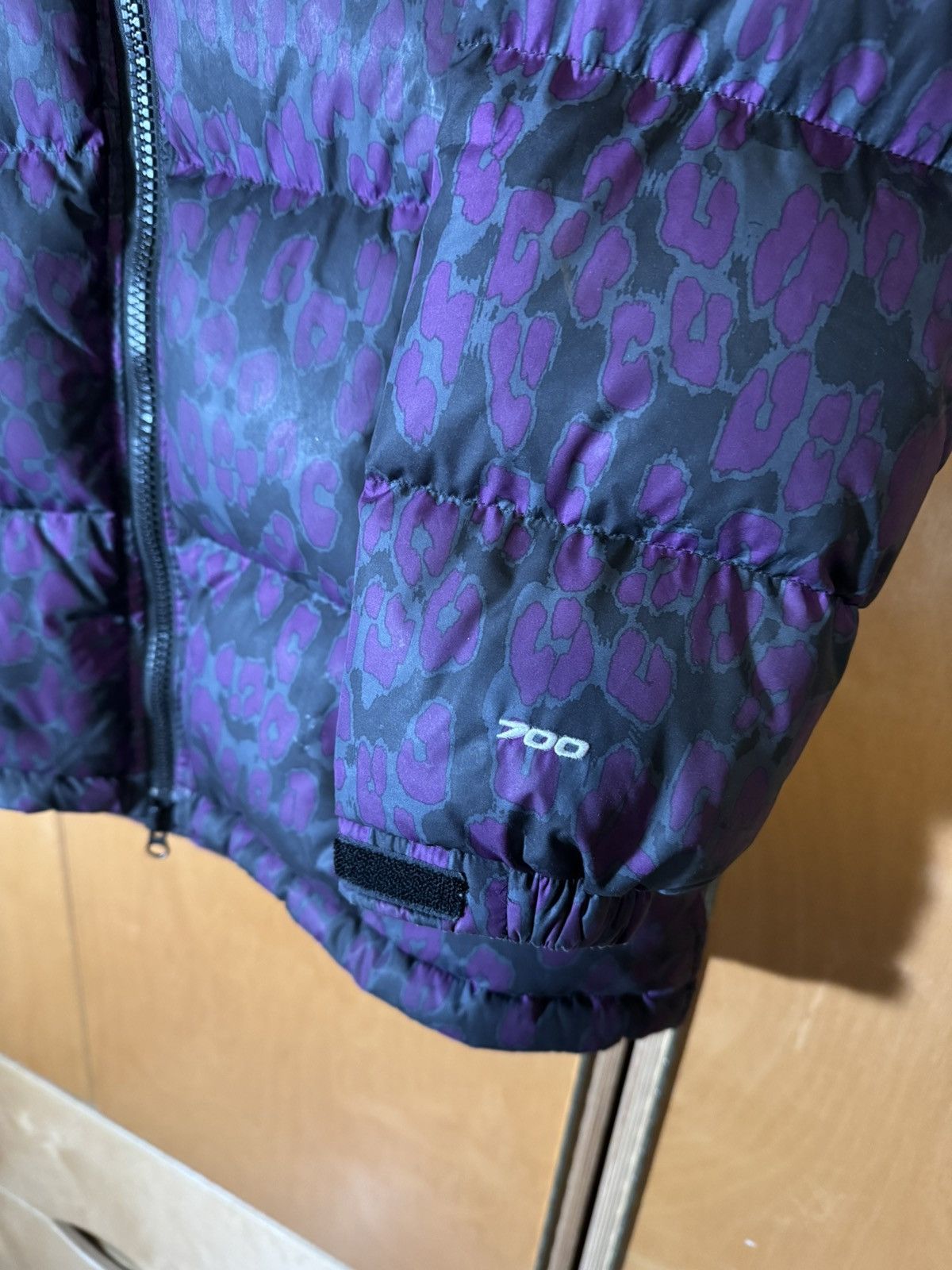 The North Face The North Face Women's 700 Jacket Purple Leopard Print Size S / US 4 / IT 40 - 2 Thumbnail