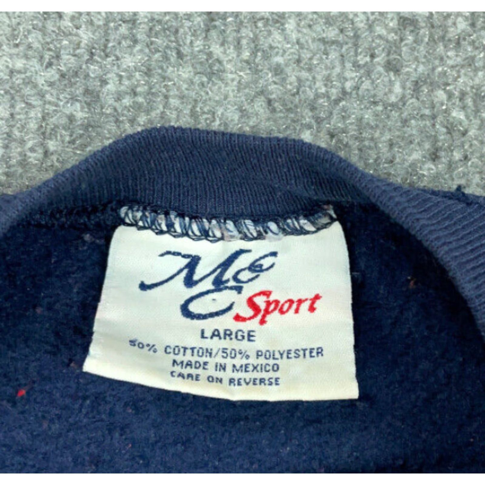 Vintage VINTAGE 90s World Class Golf Embroidered Sweatshirt Adult Large Blue Cotton Pullover Mens Retro Sports Size US L / EU 52-54 / 3 - 4 Thumbnail
