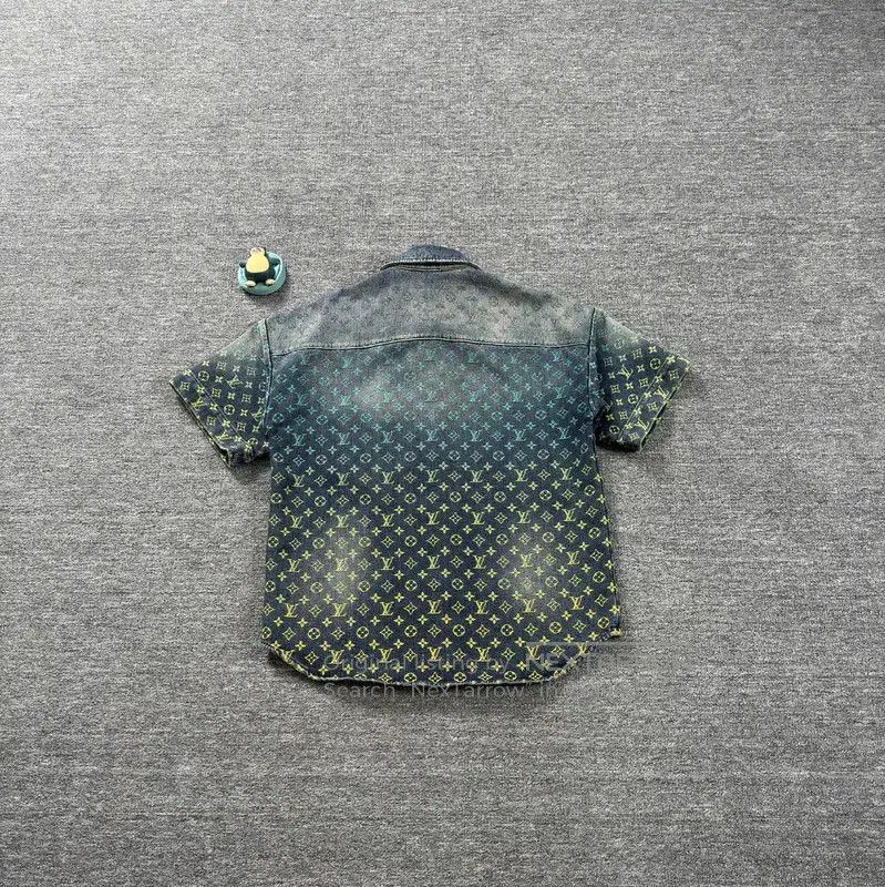 Louis Vuitton Louis Vuitton Green Cotton Short Sleeve Shirt . Size US S / EU 44-46 / 1 - 2 Thumbnail