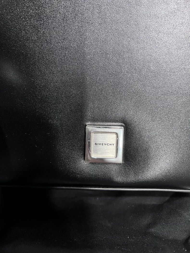 Givenchy Givenchy 4G black silver buckle mini bag Size ONE SIZE - 7 Thumbnail