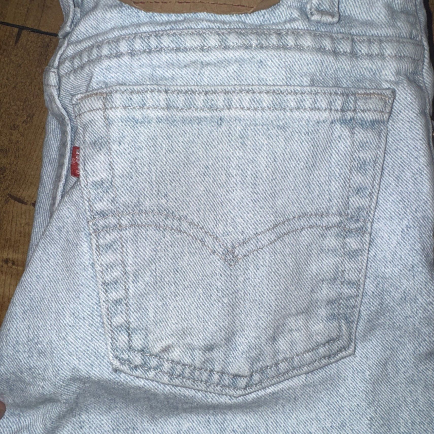 Levi's VINTAGE Levi’s 550 Relaxed Fit Jeans 28x30 Made In USA 100% Cotton Light Wash 90s USA Mens Jeans Size US 28 / EU 44 - 2 Thumbnail