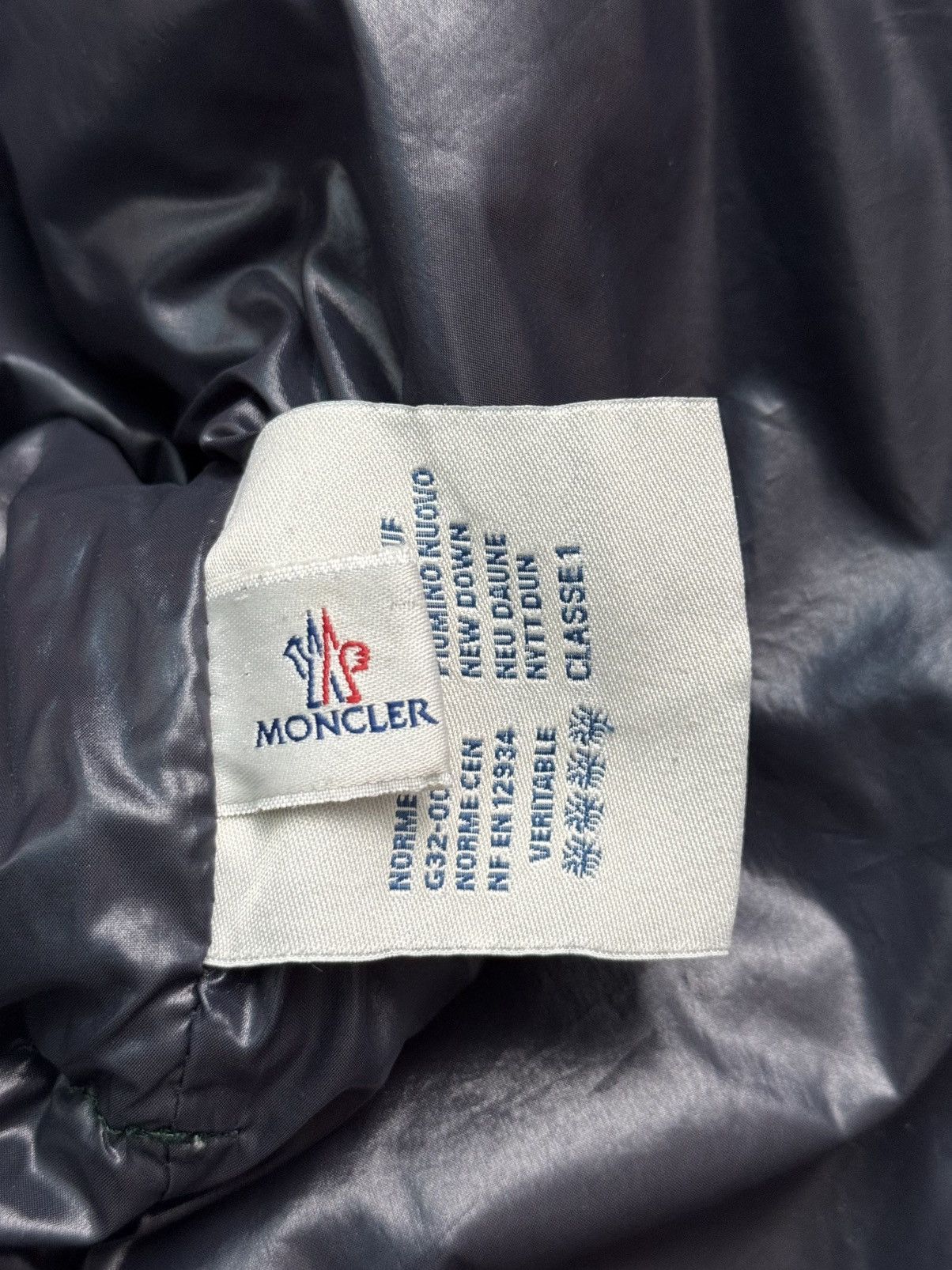 Moncler Moncler MAYA Size US L / EU 52-54 / 3 - 22 Thumbnail