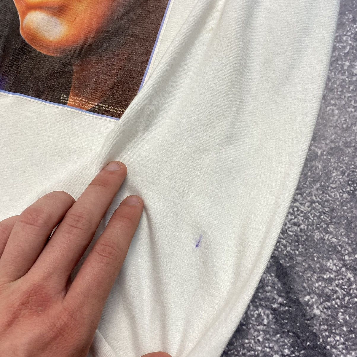 Band Tees Vintage Elvis Presley 1992 Big Face Logo Band tee Size US XL / EU 56 / 4 - 13 Thumbnail