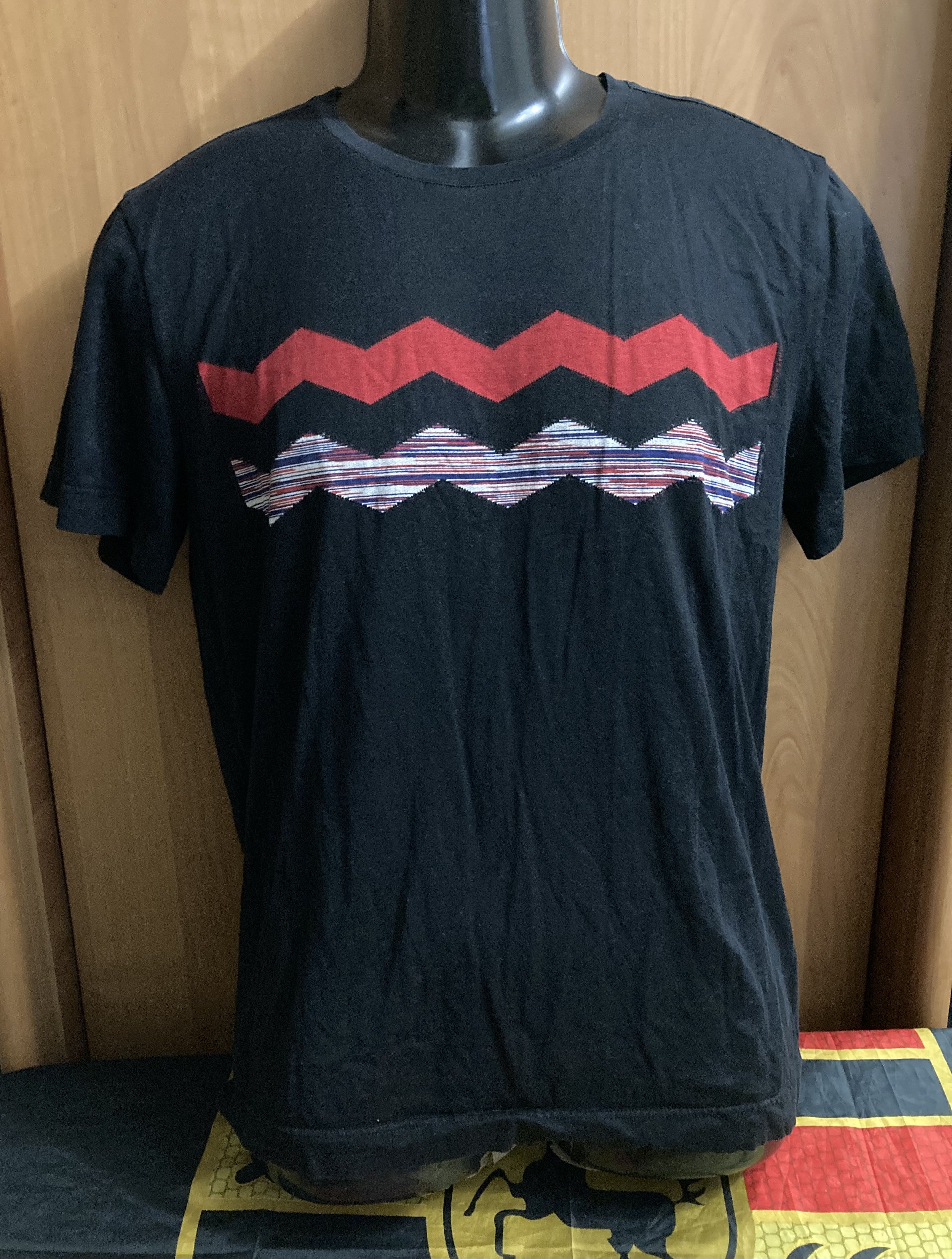 Missoni zigzag striped black tee shirt