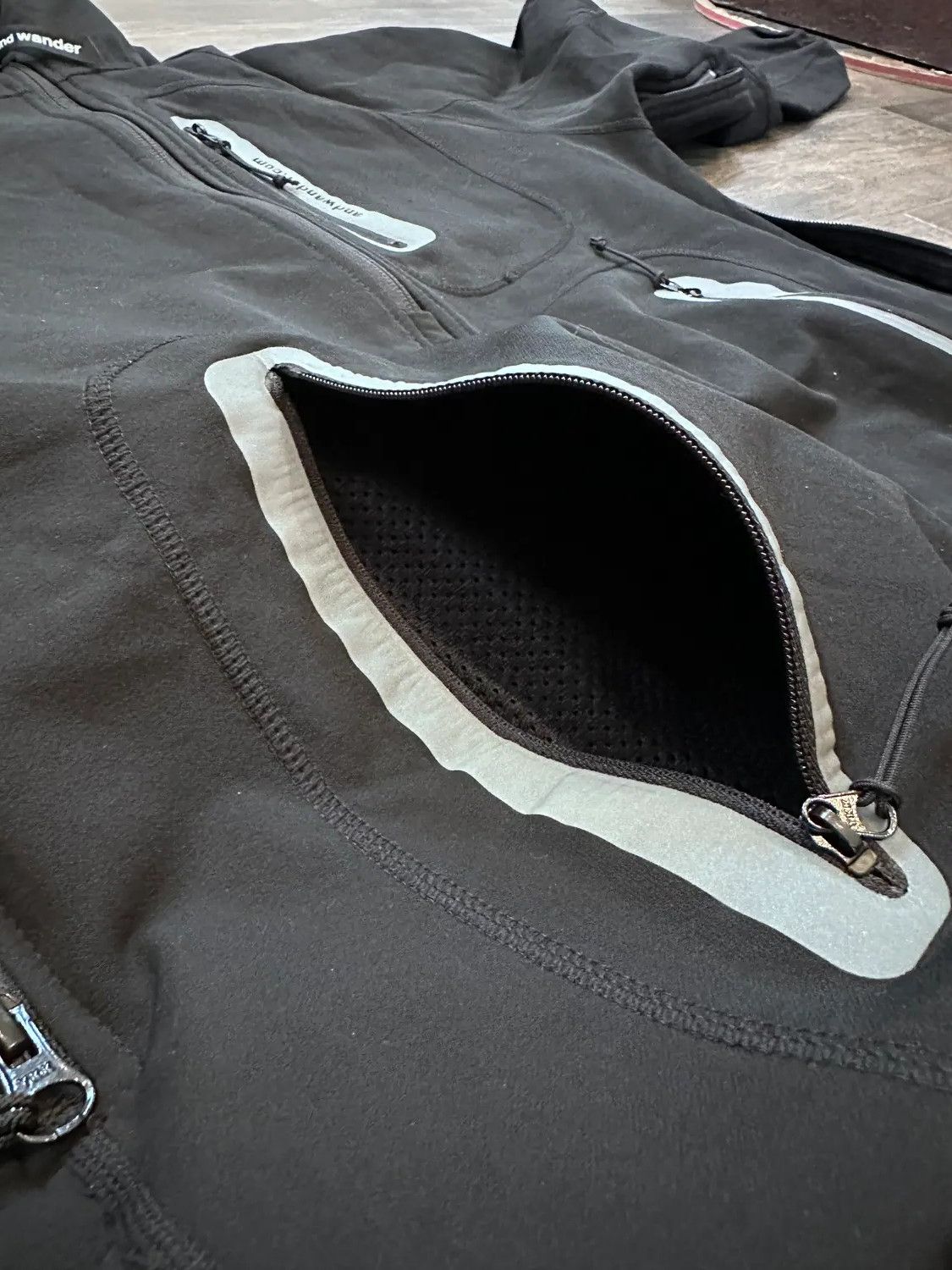 And Wander and wander Mountain Parka Black Size 2 Size US M / EU 48-50 / 2 - 9 Thumbnail