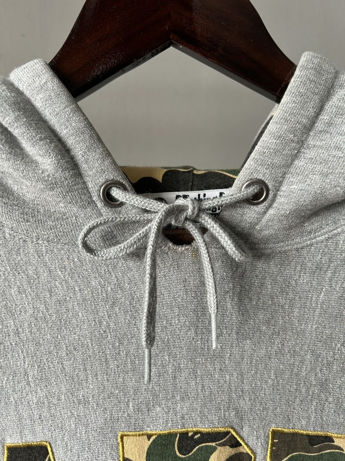 Bape * APE * Bape Big Logo Camo Pullover Hoodie Size US M / EU 48-50 / 2 - 8 Thumbnail