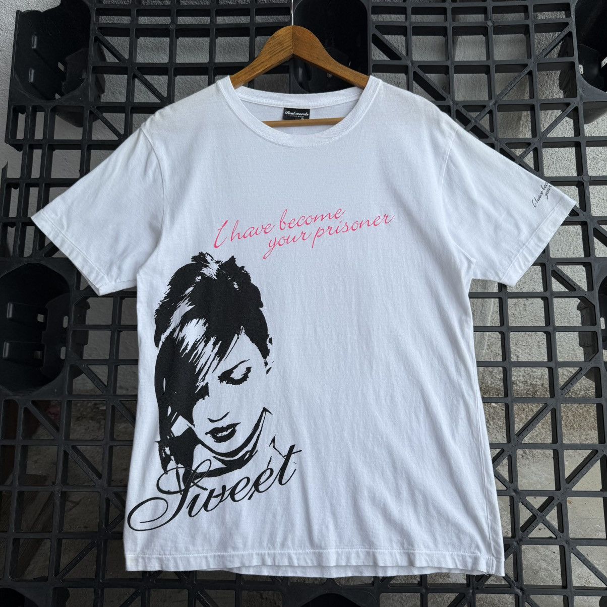 Japanese Brand Japan Wording I Have Become Your Potrait Graphic Girl Tee Size US M / EU 48-50 / 2 - 3 Thumbnail