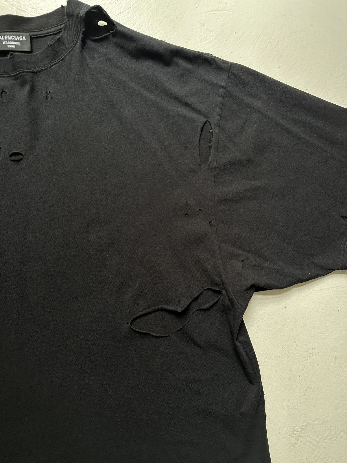 Balenciaga Distressed ripped oversized tee Size US XS / EU 42 / 0 - 3 Thumbnail