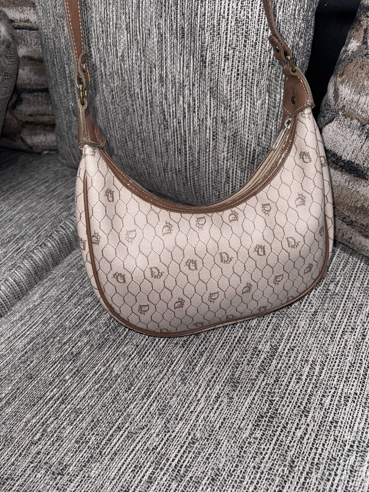 Dior × Vintage Christian Dior Honeycomb Leather Shoulder Crossbody Purse Size ONE SIZE - 2 Thumbnail
