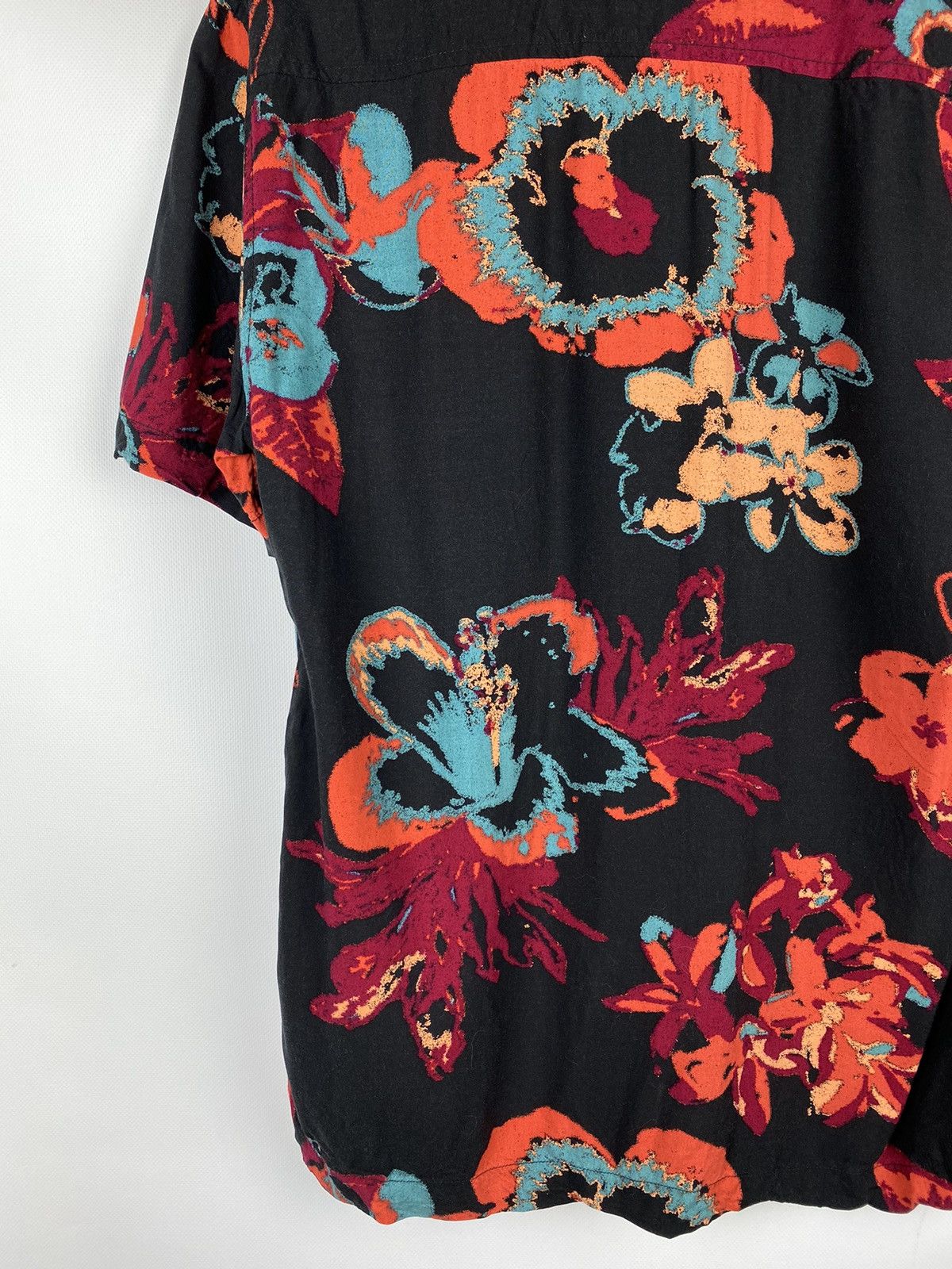 Lee Lee men’s Hawaiian overprinted shirt size L Size US L / EU 52-54 / 3 - 20 Thumbnail