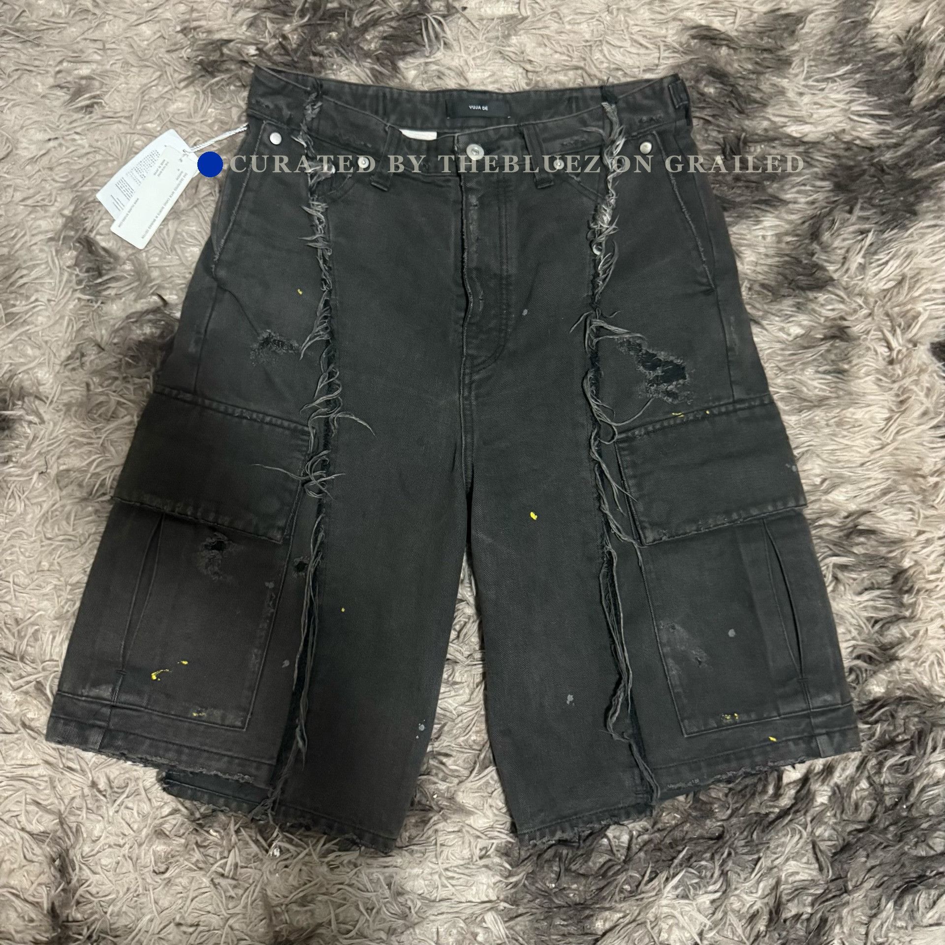 Vuja De VUJA DE DAX cargo shorts in tan | Grailed