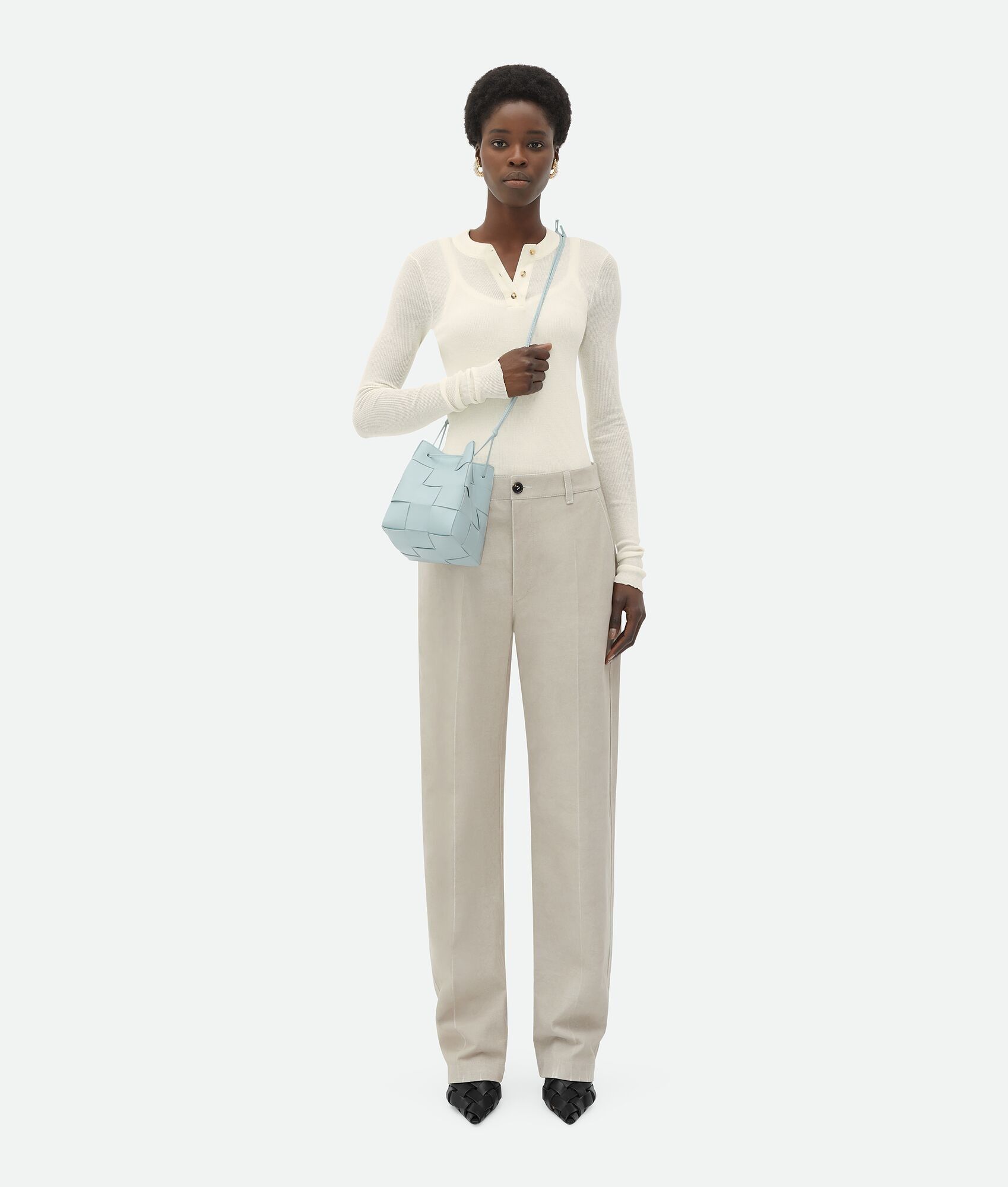 Bottega Veneta o1n1vont0325 Size: OS / Cassette Cross-Body Bucket Bag Size ONE SIZE - 4 Thumbnail