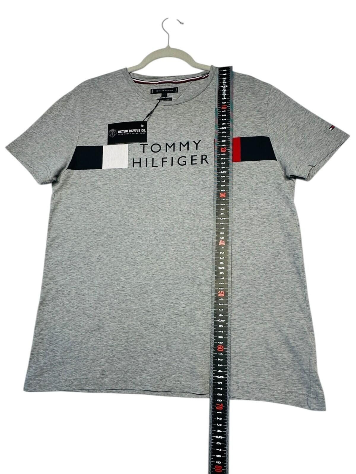 Tommy Hilfiger Tommy Hilfiger T-Shirt Men's UK Size L Grey Graphic Print Size US L / EU 52-54 / 3 - 6 Thumbnail
