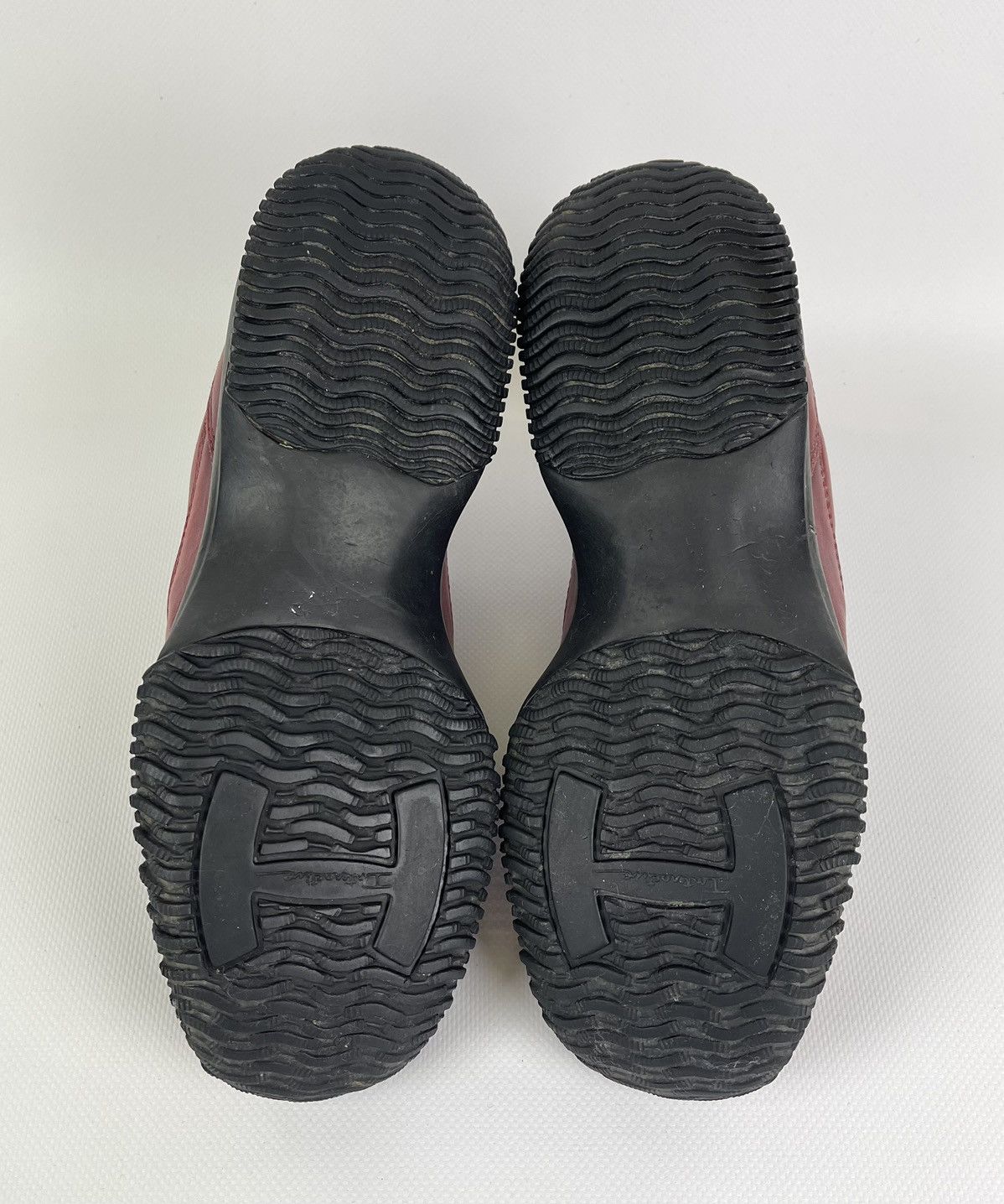 Designer Hogan Interactive Leather Sneakers Shoes Womens Size US7 Red Size US 7 / IT 37 - 7 Thumbnail