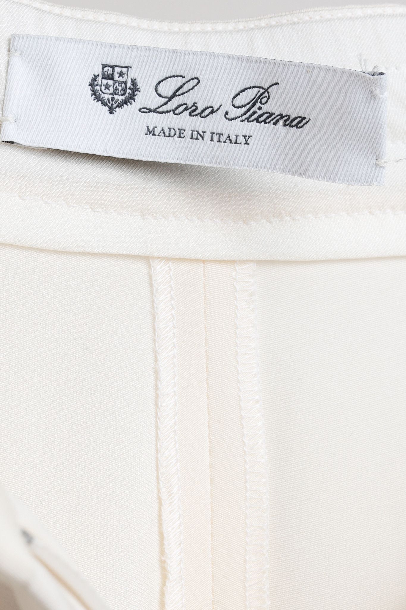 Loro Piana Loro Piana Cream Silk Crepe Drawstring Trousers Size 28" / US 6 / IT 42 - 4 Thumbnail