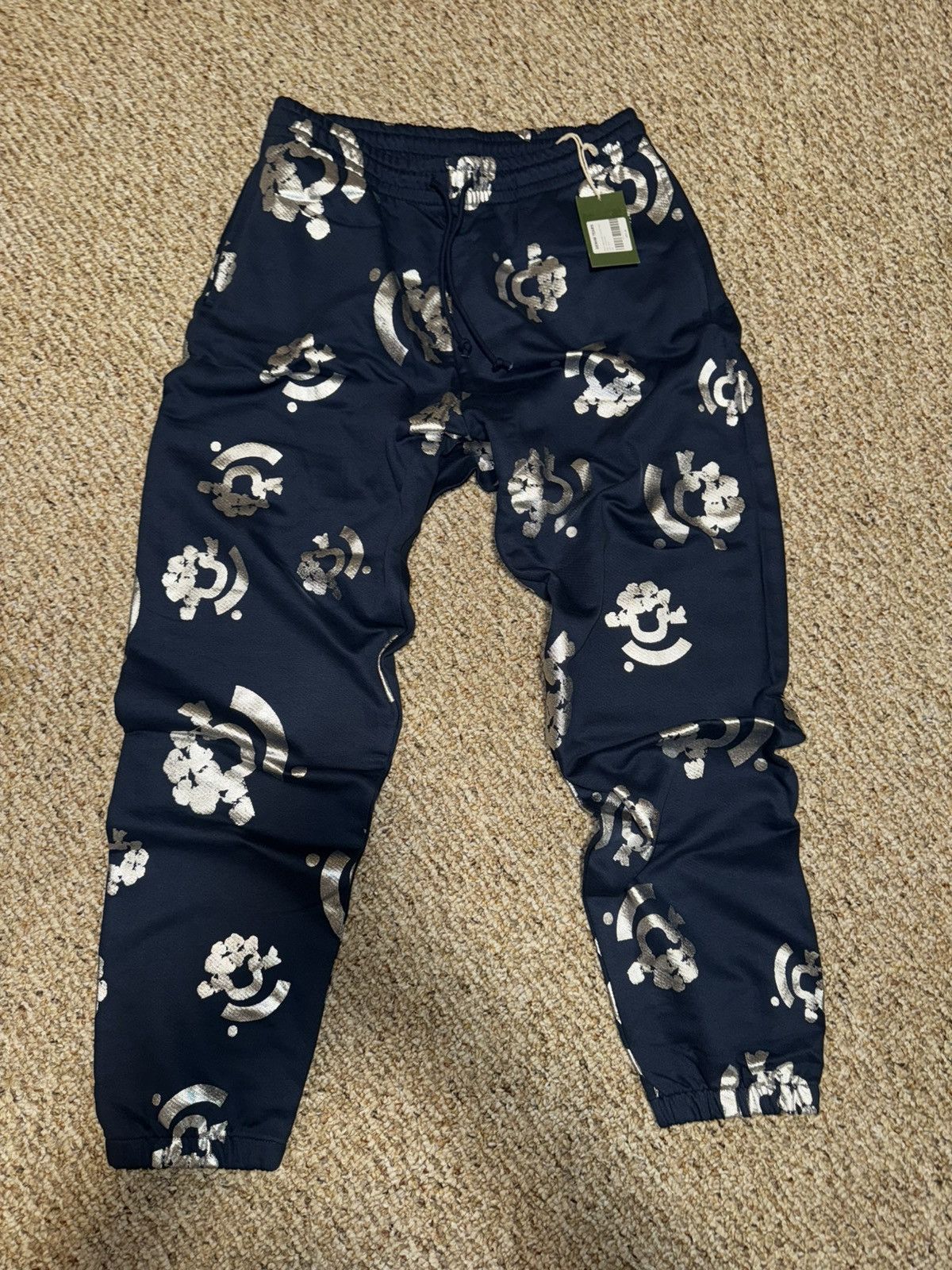 (B).Stroy × DENIM TEARS × Levi's Denim Tears Bstroy Tears Sweatpants Size US 34 / EU 50 - 1 Thumbnail