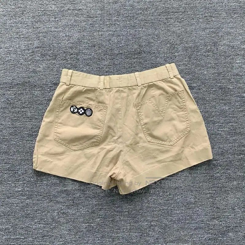 Louis Vuitton Louis Vuitton Khaki Cotton Women's Shorts . Size 28" / US 6 / IT 42 - 2 Thumbnail