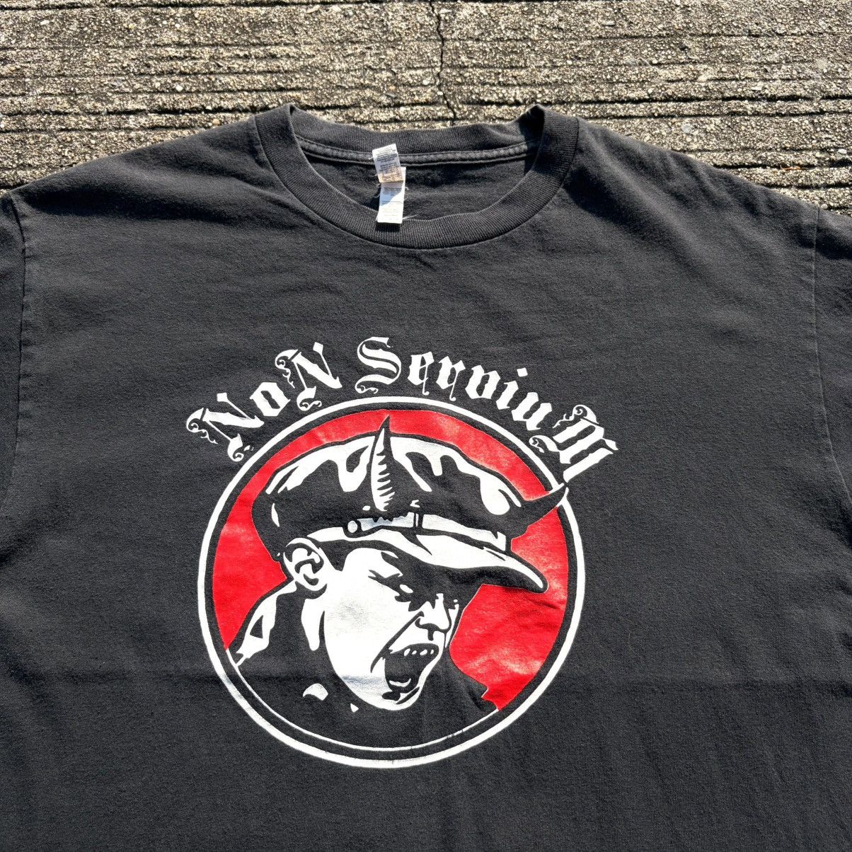 Band Tees Non Servium Size US L / EU 52-54 / 3 - 2 Thumbnail