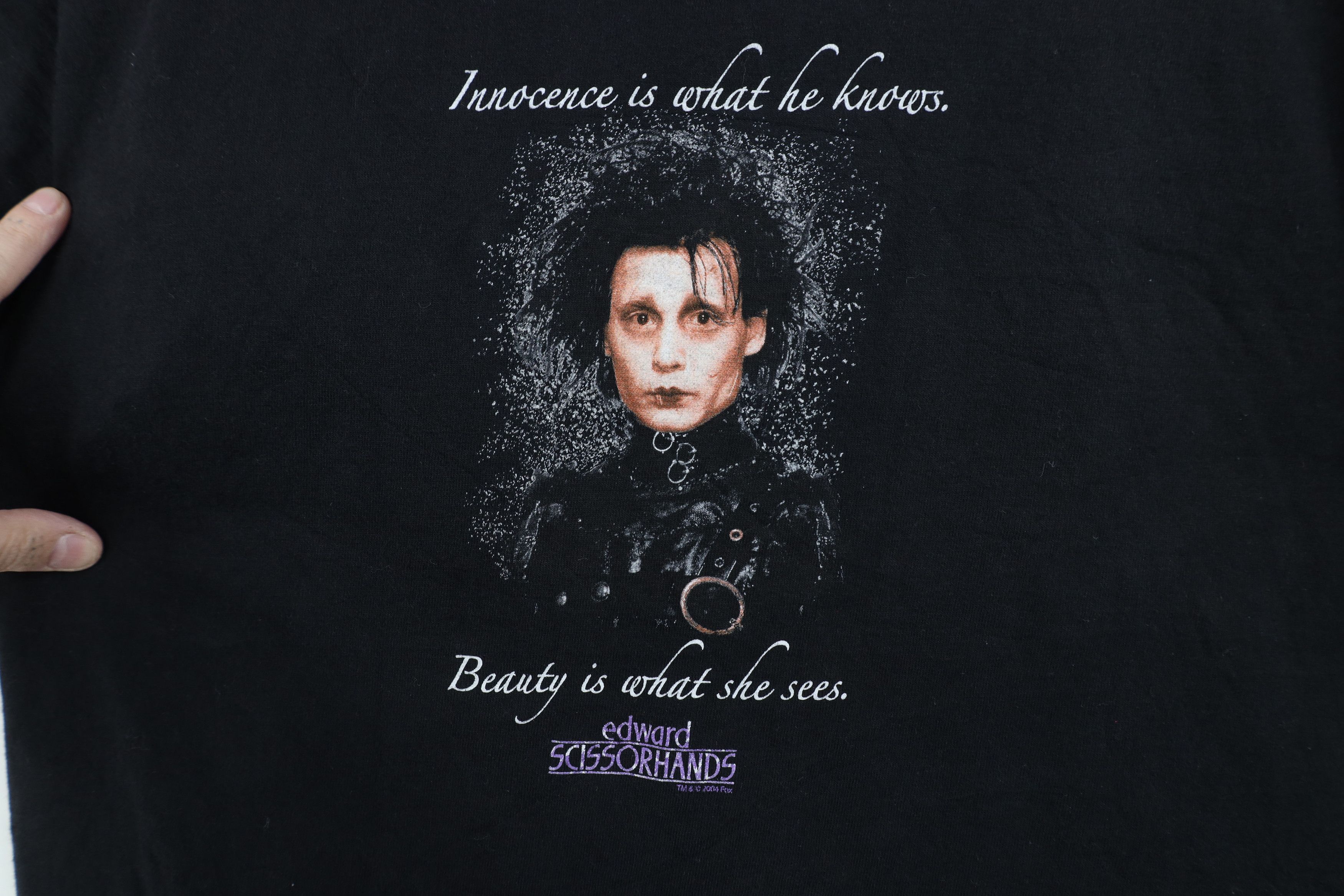 Vintage Vintage Y2K 2004 Johnny Depp Edward Scissorhands T-Shirt Size 4XL / US 24-26 - 4 Thumbnail
