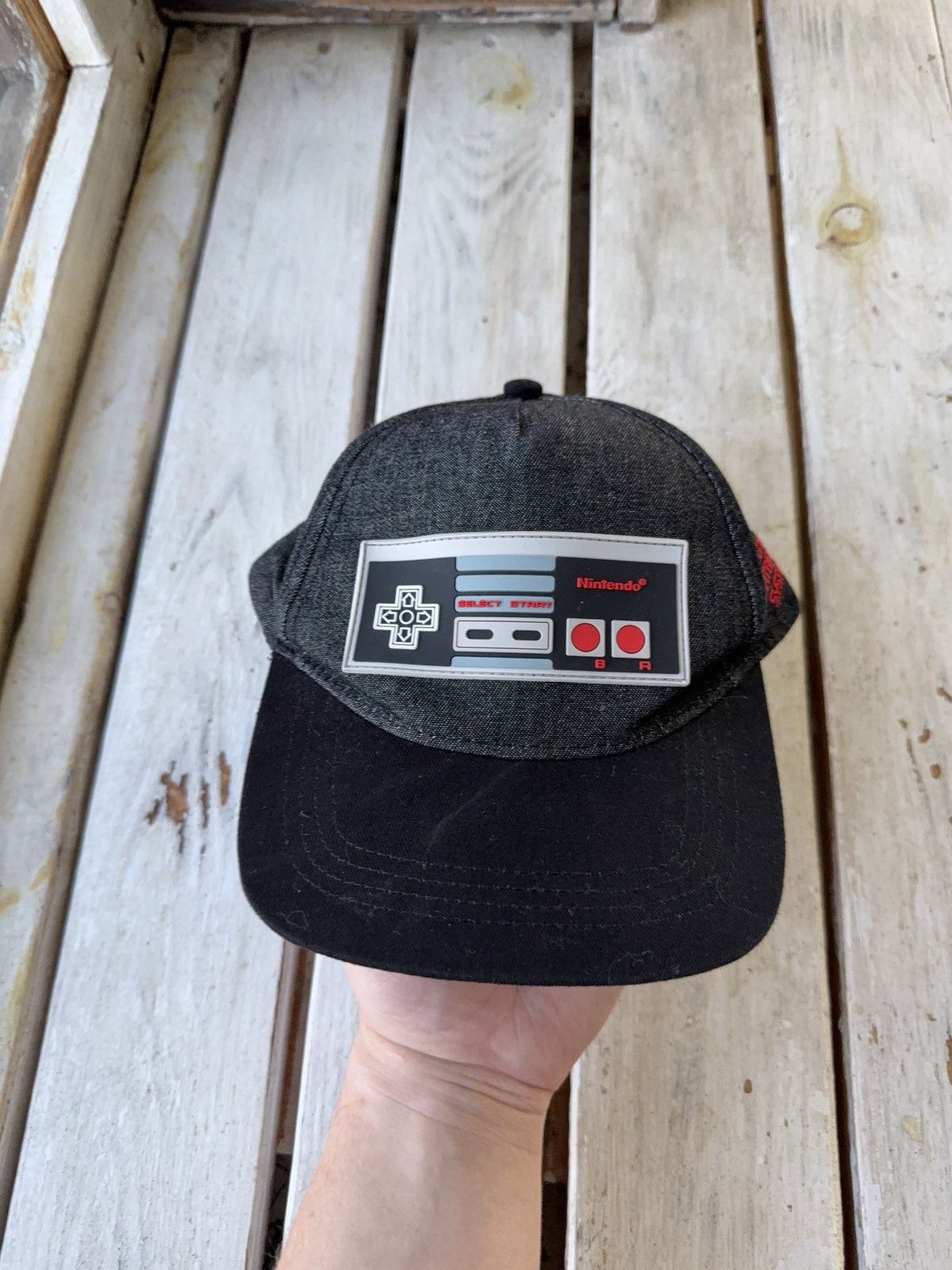 Japanese Brand × Nintendo Official NES Nintendo Controller Cap Snapback Hat Gray Size ONE SIZE - 1 Thumbnail