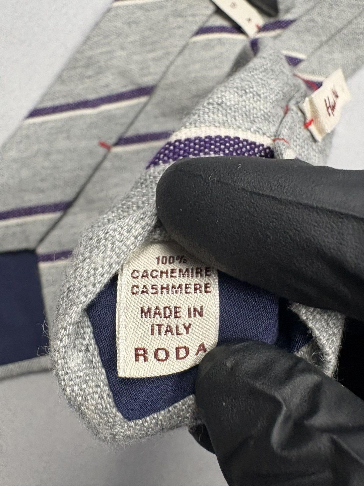 RODA Roda Cashmere Striped Tie Grey Purple 100% Cashmere Italy Size ONE SIZE - 10 Thumbnail