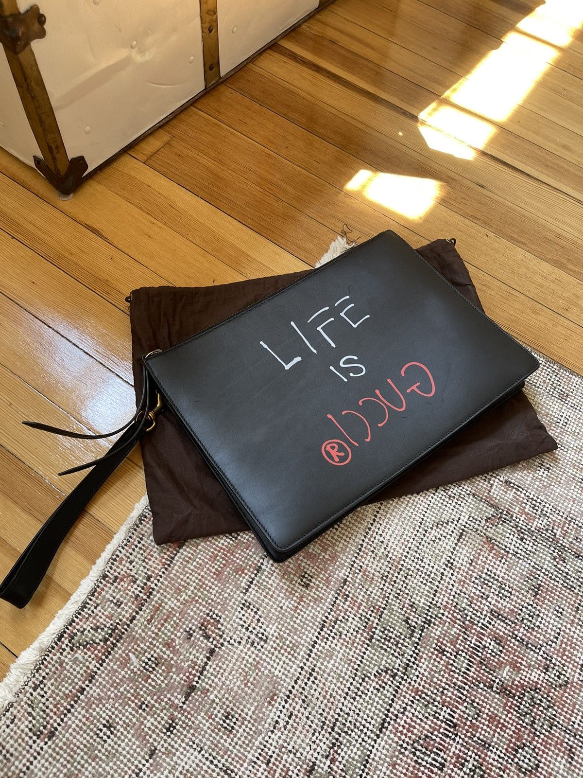 Gucci ✨LIFE IS GUCCI Clutch 💖 NEW 💖 Size ONE SIZE - 2 Thumbnail