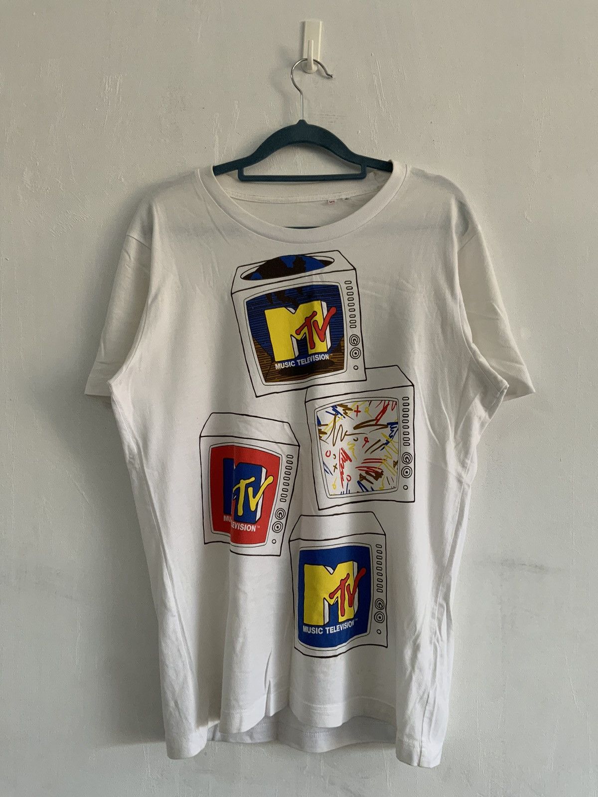 Mtv MTV Uniqlo Tee Size US M / EU 48-50 / 2 - 1 Thumbnail