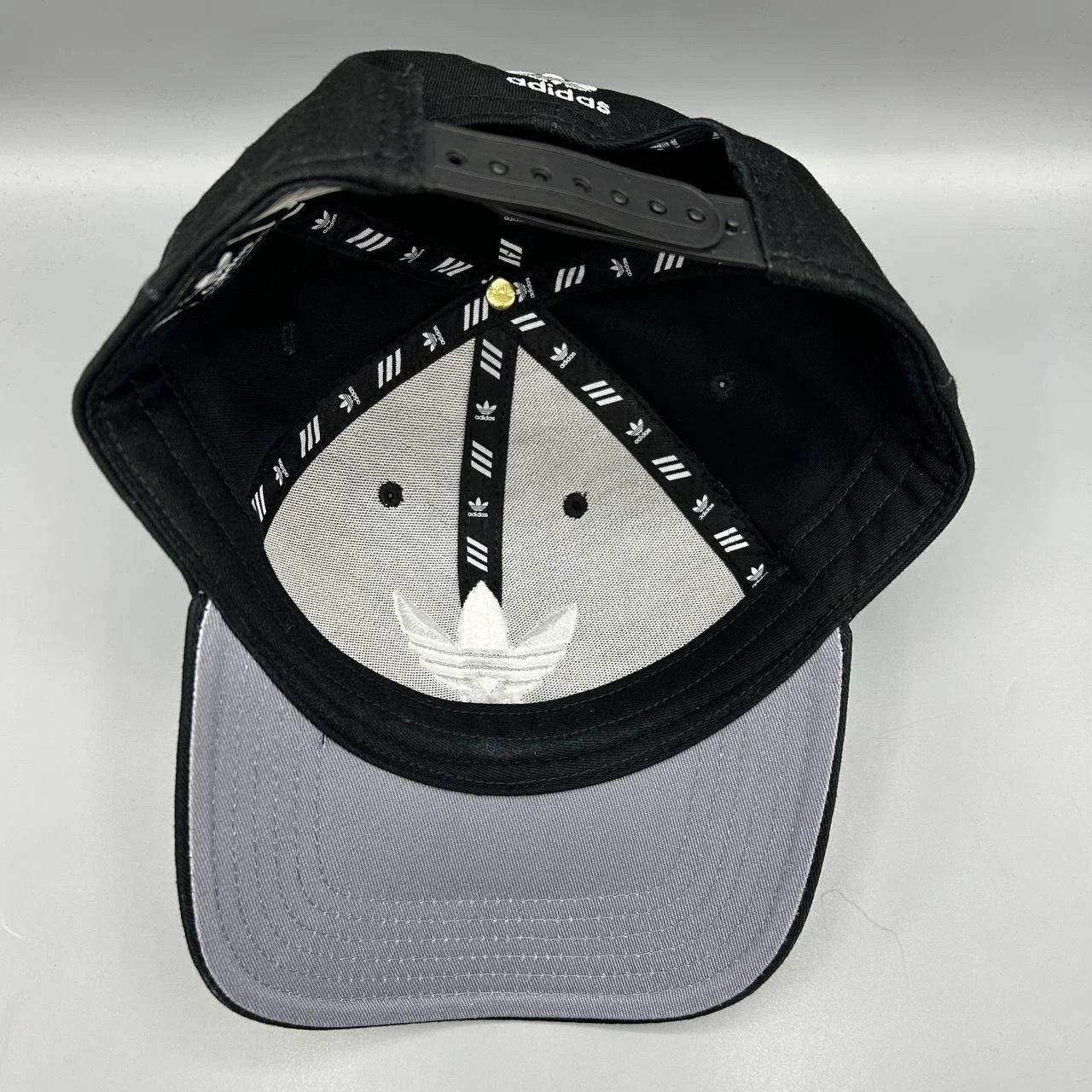 Adidas Adidas Originals Hat Men Embroidered Snap Back Cotton Size ONE SIZE - 4 Thumbnail