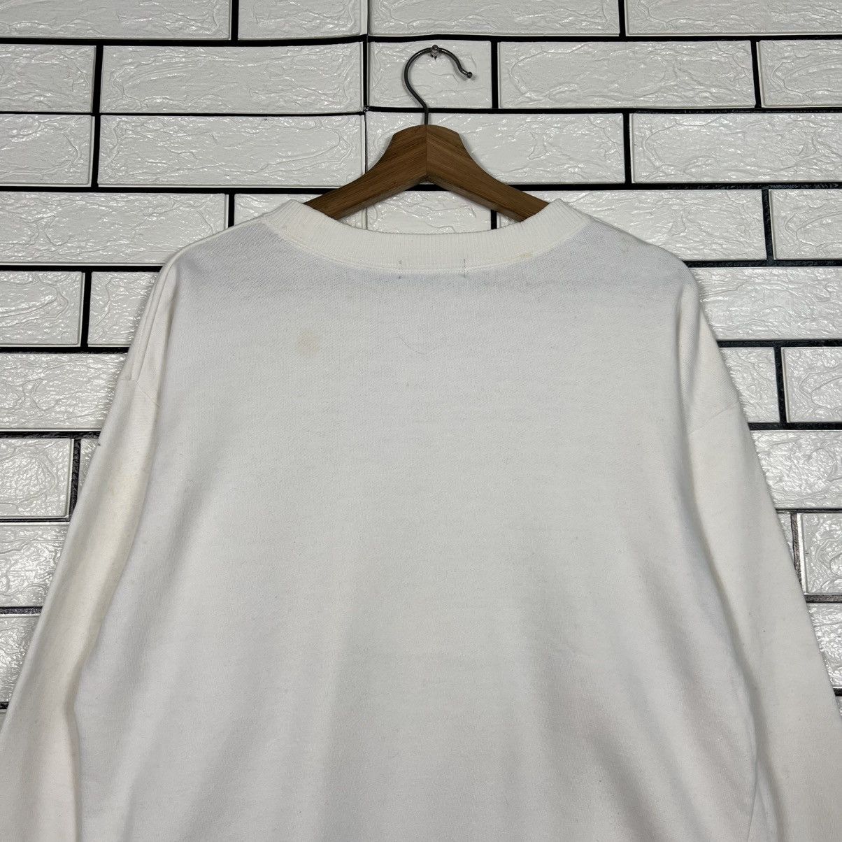 Mickey Mouse Vintage MICKEY MOUSE Graphic Crewneck Sweatshirt #3950-C180 Size US M / EU 48-50 / 2 - 13 Thumbnail