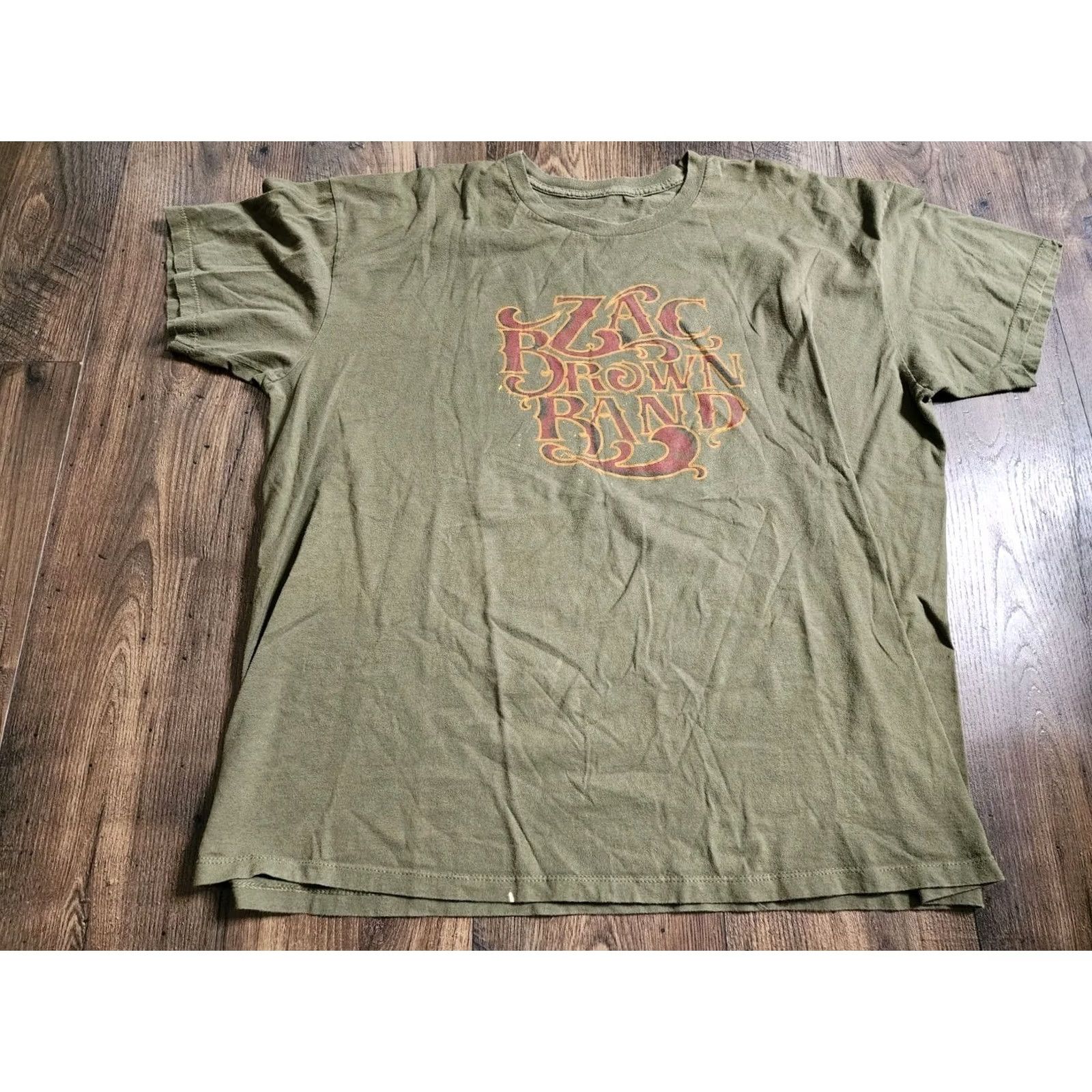 Gildan Mens XL Gildan T-Shirt Pocket Distressed Green Nike not Nike Size US XL / EU 56 / 4 - 5 Thumbnail