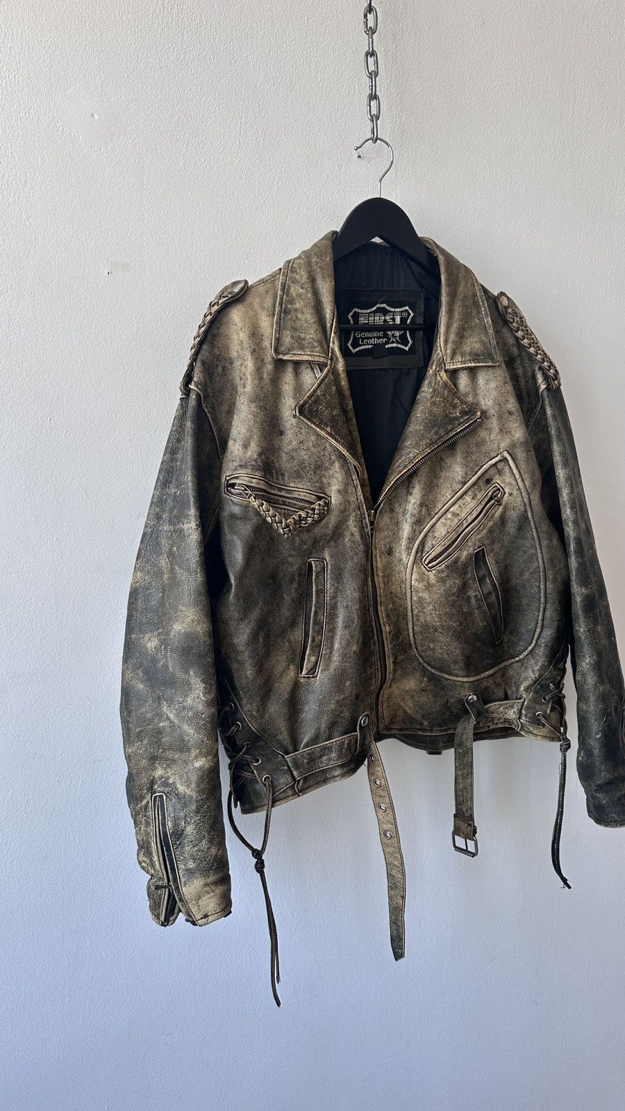 Other Leather Motorcycle Jacket XL Braided Shoulders Rocker Heavy Size US XL / EU 56 / 4 - 6 Thumbnail