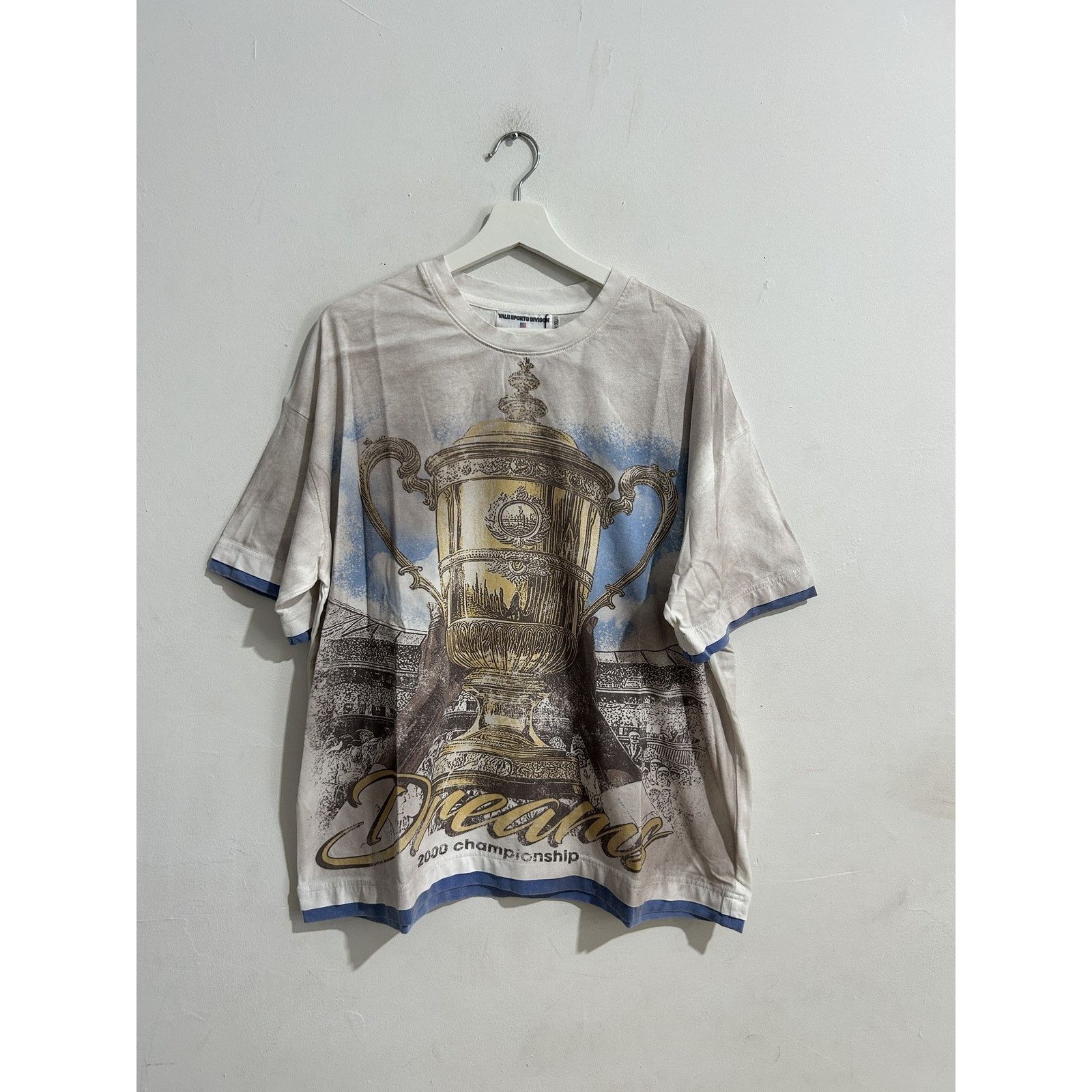 Vale VALE SPORTS DIVISION CHAMPIONS LEAGUE TEE SIZE XL NEW Size US XL / EU 56 / 4 - 1 Thumbnail