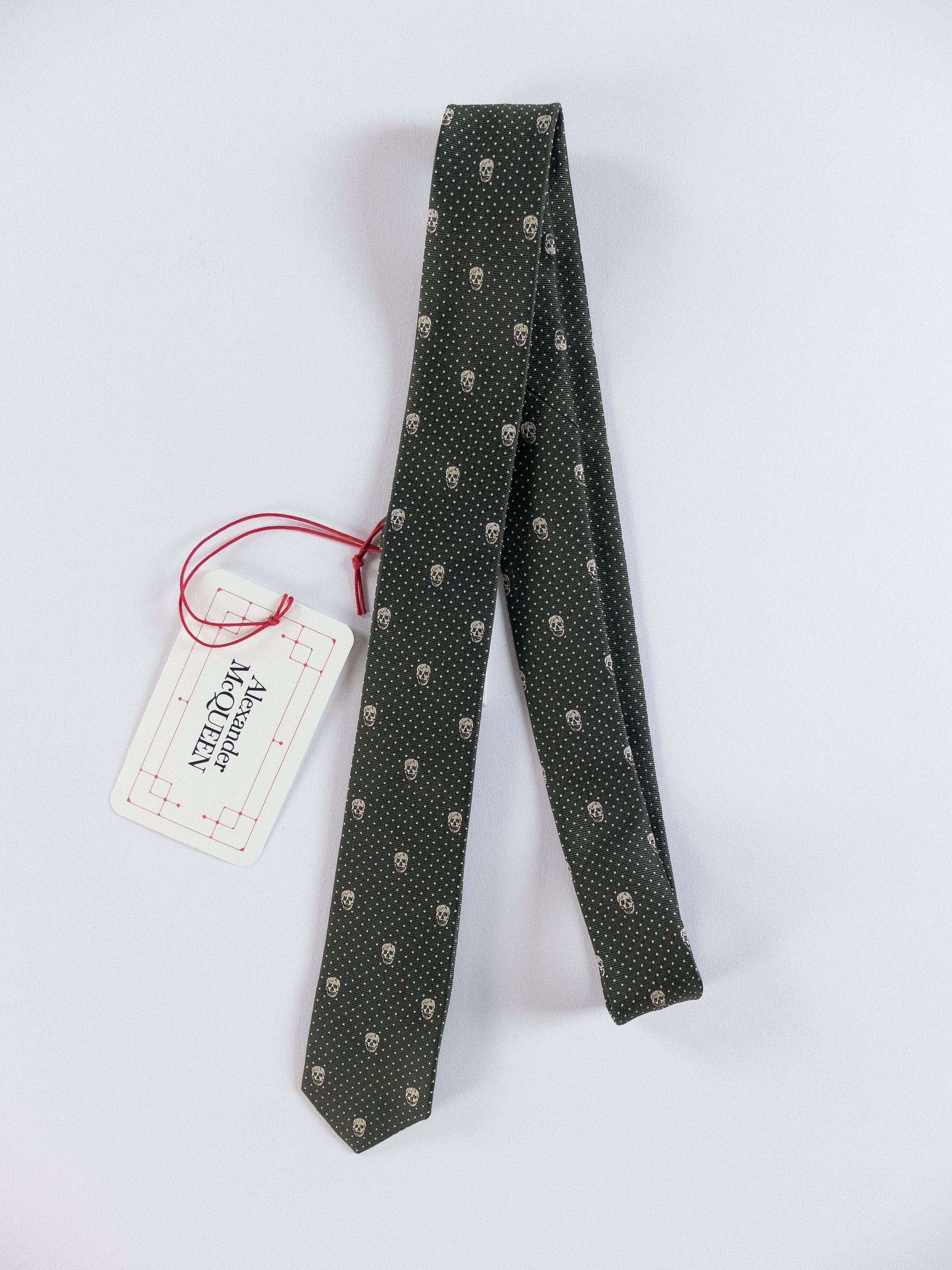 Alexander McQueen ALEXANDER MCQUEEN green skulls & polka dots skinny silk tie Size ONE SIZE - 1 Thumbnail