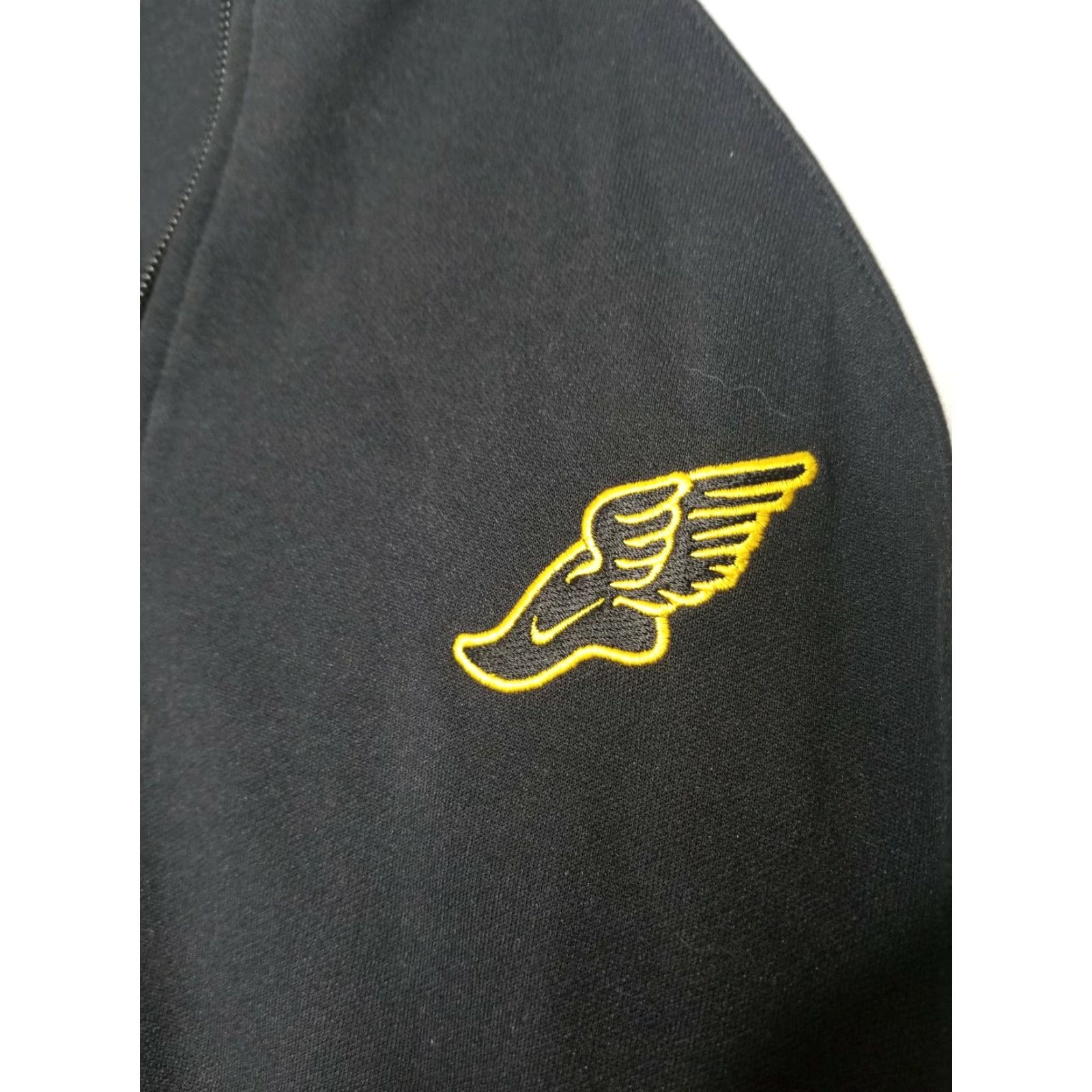 Nike VINTAGE Nike Track Jacket Mens XL Black White Zip Up Flying Foot/Wings AIR Size US XL / EU 56 / 4 - 2 Thumbnail