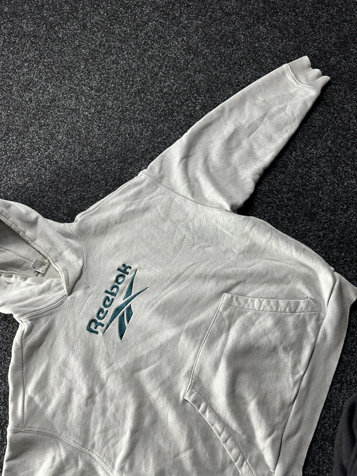Reebok × Vintage 🚨 VINTAGE BOXY REBOOK HOODIE RARE Y2k BIG LOGO Size US S / EU 44-46 / 1 - 9 Thumbnail