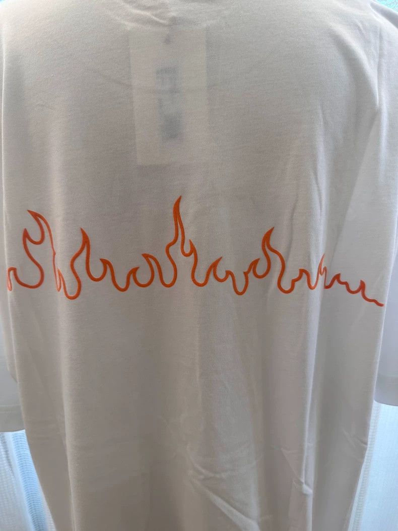 Vetements Vetements Slogan Foamed Short Sleeve Size US S / EU 44-46 / 1 - 4 Thumbnail
