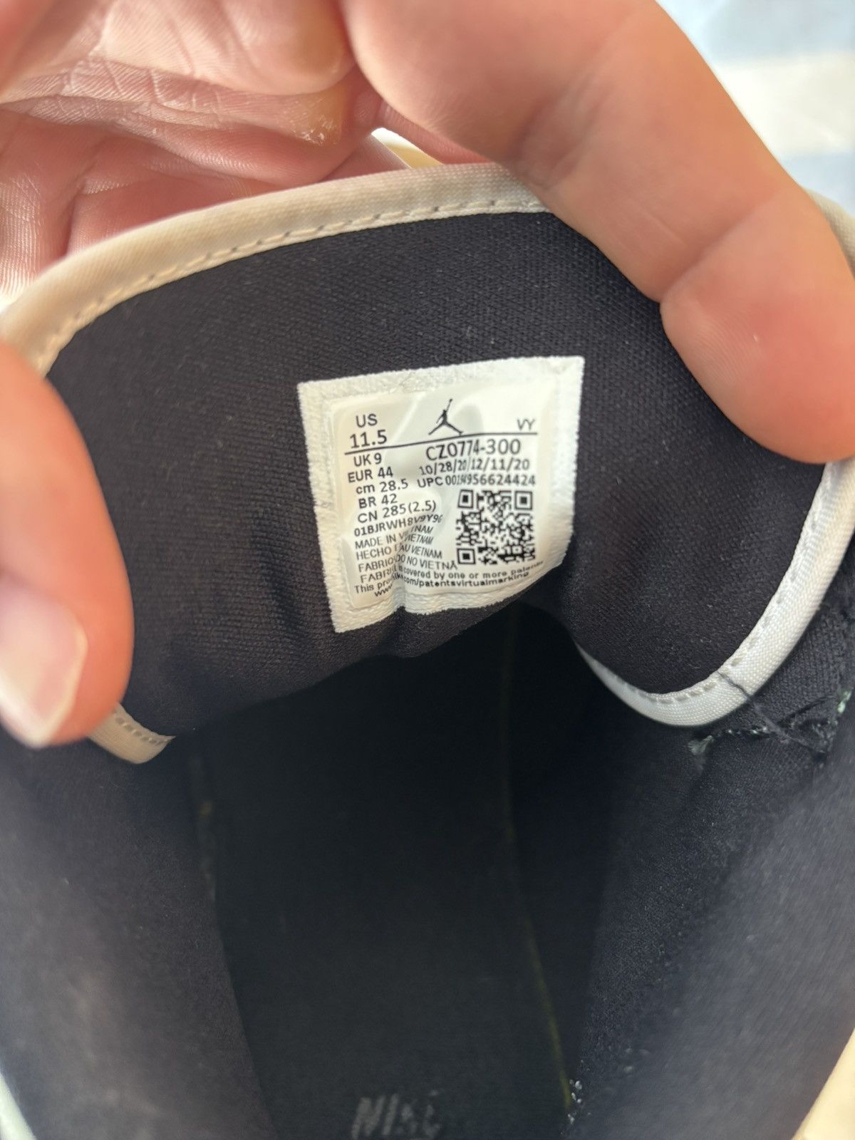 Nike Jordan 1 Low Size US 11 / EU 44 - 6 Thumbnail