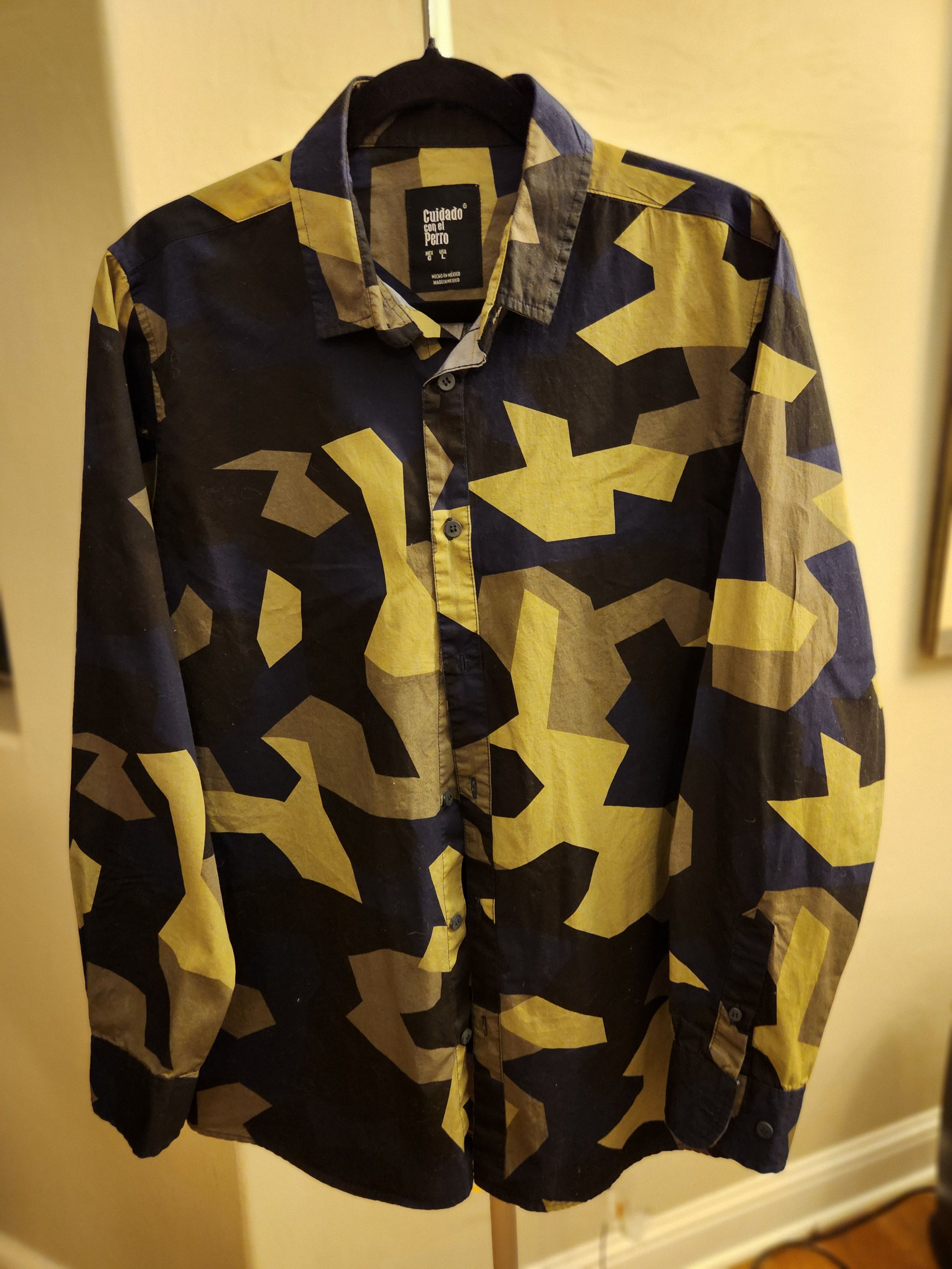 Other Cuidado Con el Perro Abstract Designed 100% Cotton Shirt Size US L / EU 52-54 / 3 - 1 Thumbnail