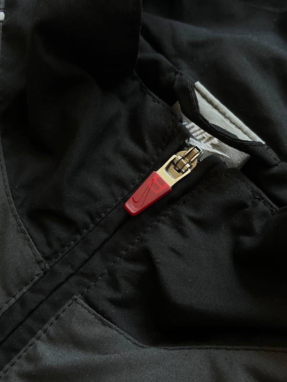Nike Vintage Nike Swoosh Nylon Boxy Jacket Rare M Size US M / EU 48-50 / 2 - 9 Thumbnail