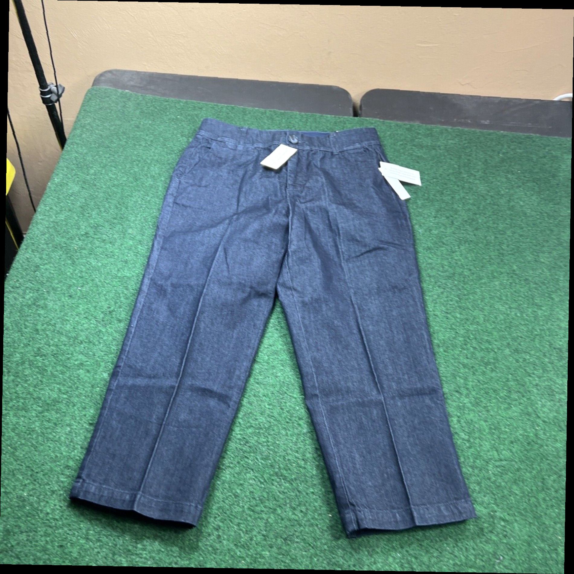 Vintage Christopher & Banks Women's Size 6 Classic Fit Denim Capris Pocket Design NWT Size ONE SIZE - 1 Thumbnail