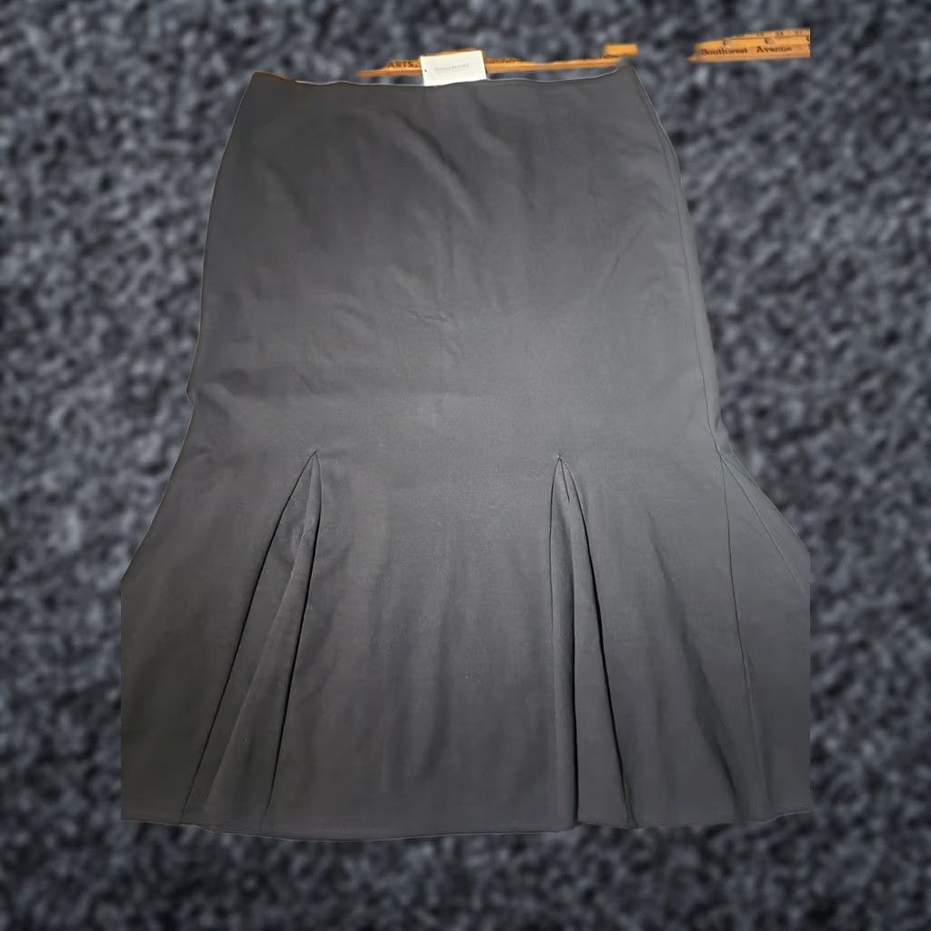 Banana Republic VINTAGE Banana Republic Skirt Womens XL Black Fluted Hem Flare Flutter Pull On Size 40" / US 18 - 1 Thumbnail