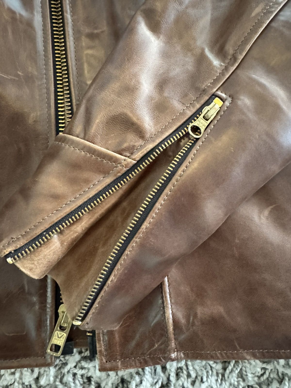 Vanson Leathers Badass near dead stock Orvis x Vanson Ike jacket - size L Size US L / EU 52-54 / 3 - 7 Thumbnail