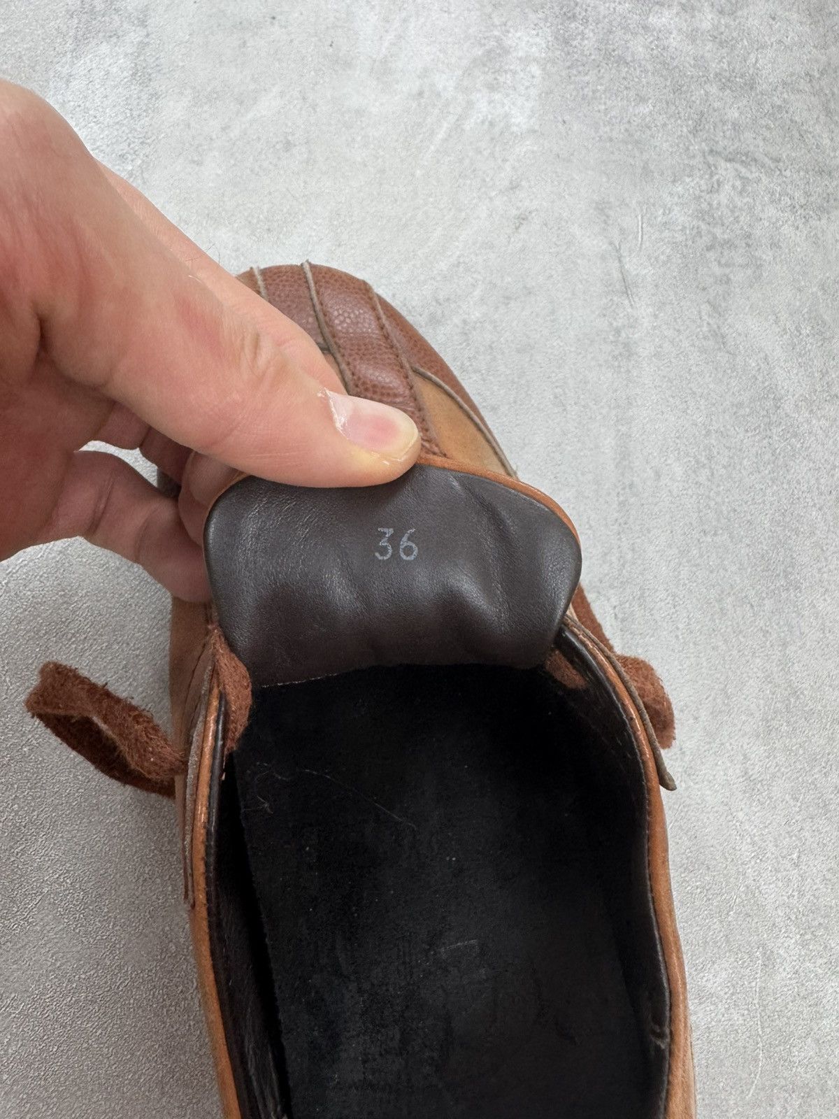 Hogan Hogan Womens Leather Brown Low Top Sneakers Vintage Size 36 Size US 6 / IT 36 - 11 Thumbnail