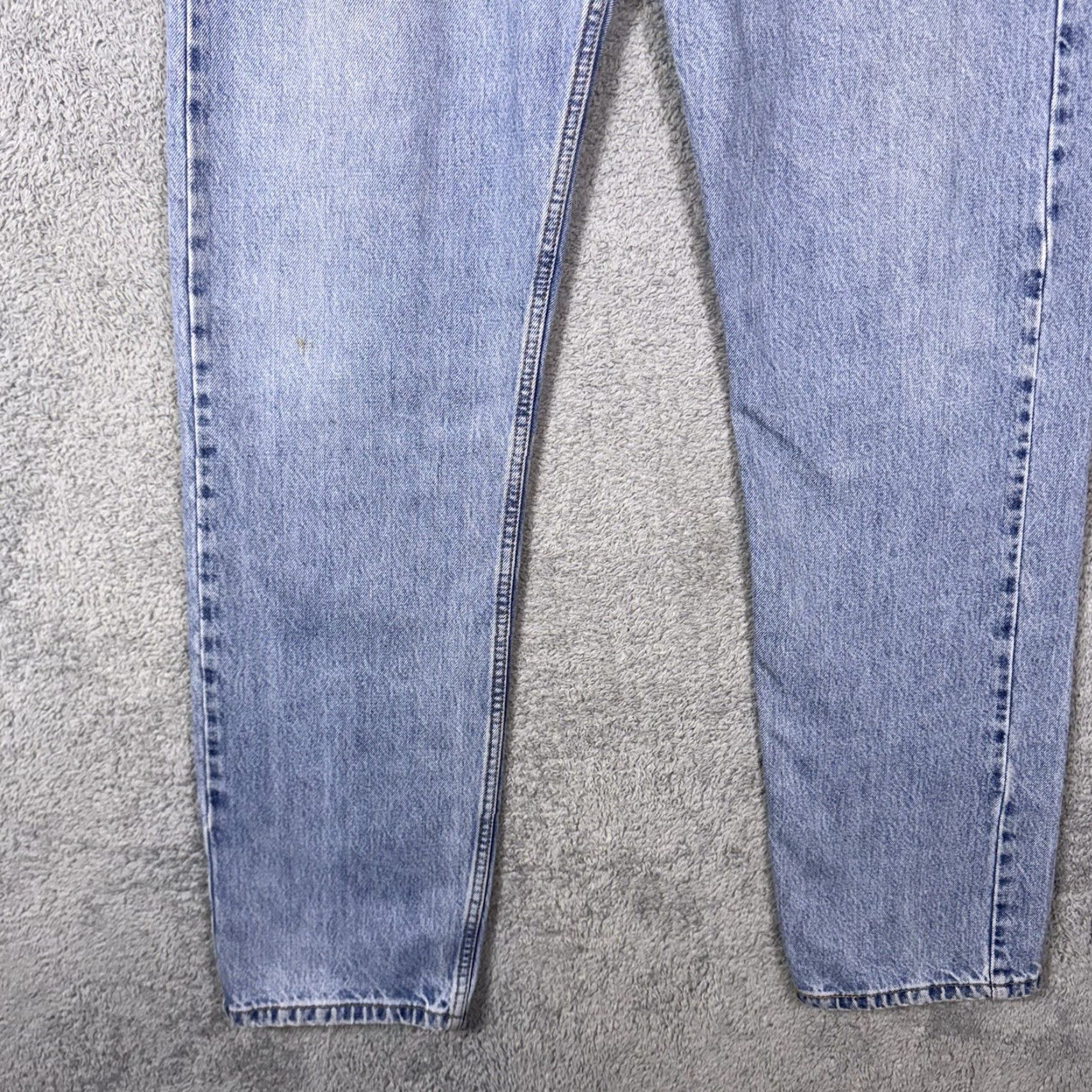 Levi's VINTAGE Levi's 505 Jeans Mens 34x34 Regular Straight Paper Tag Batwing 90s Y2K Size 34 Blue Denim Leather Belt Loops 5-Pocket Mens Regular Jeans Size US 36 / EU 52 - 3 Thumbnail