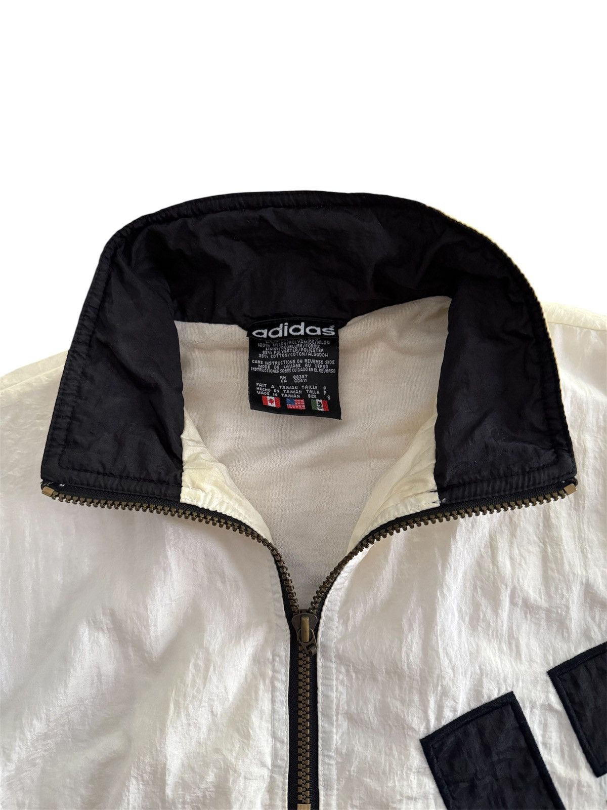 Adidas VINTAGE ADIDAS HALF ZIPPER JACKET Size US L / EU 52-54 / 3 - 3 Thumbnail