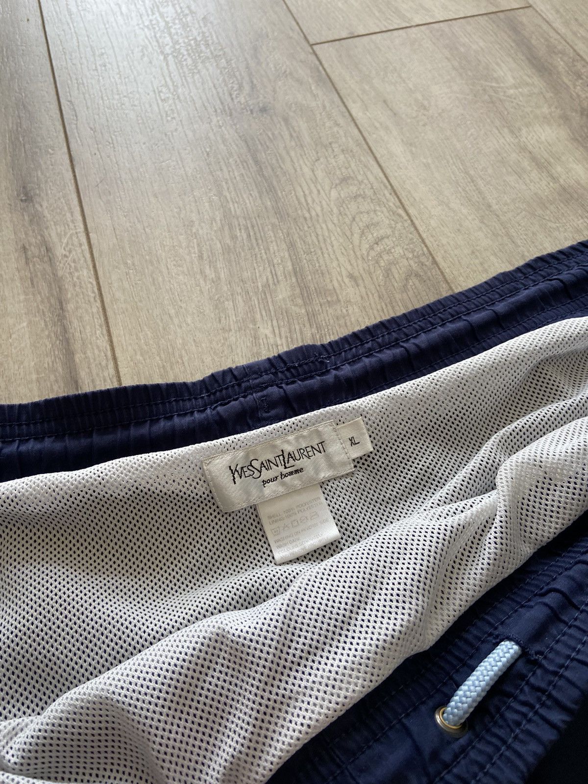 Yves Saint Laurent Yves Saint Laurent Shorts Size US 36 / EU 52 - 7 Thumbnail