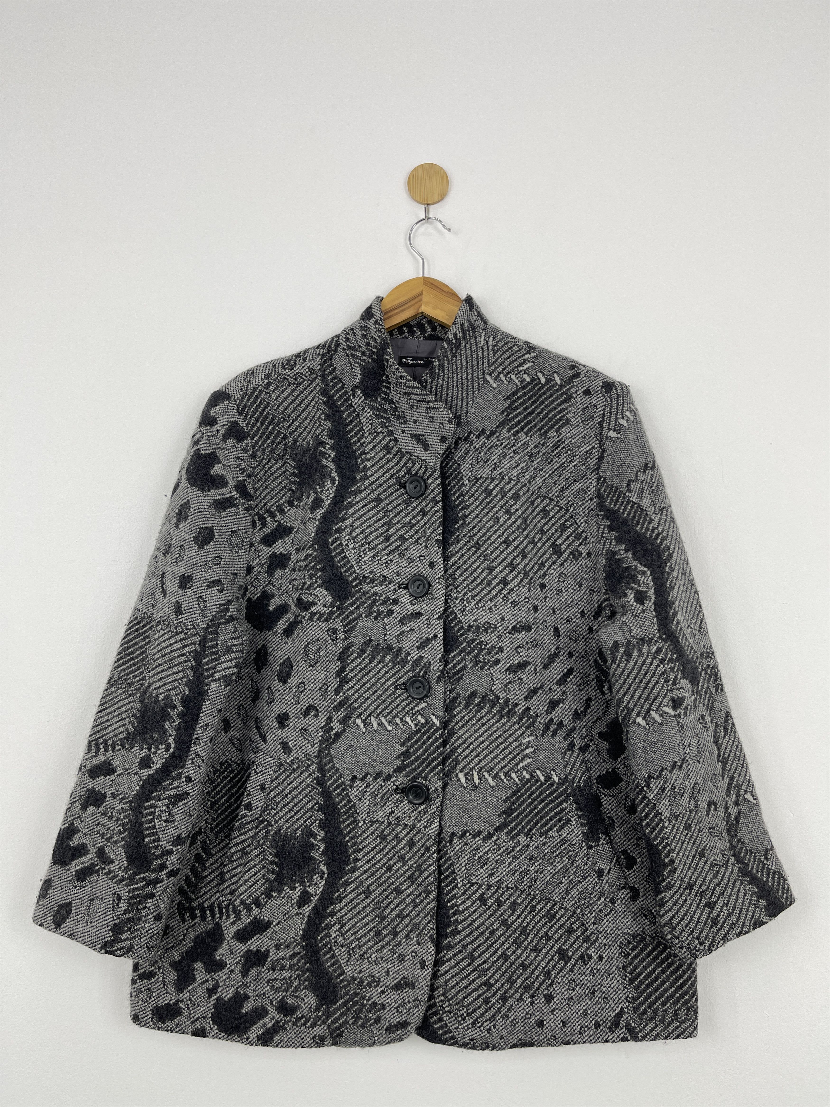 Japanese Brand Vintage Japanese Brand Knit Wool Button Up Jacket JA0044 Size US M / EU 48-50 / 2 - 1 Thumbnail
