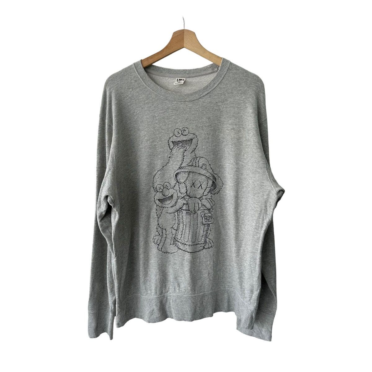 Kaws × Uniqlo KawsXsesame Size US XL / EU 56 / 4 - 1 Thumbnail